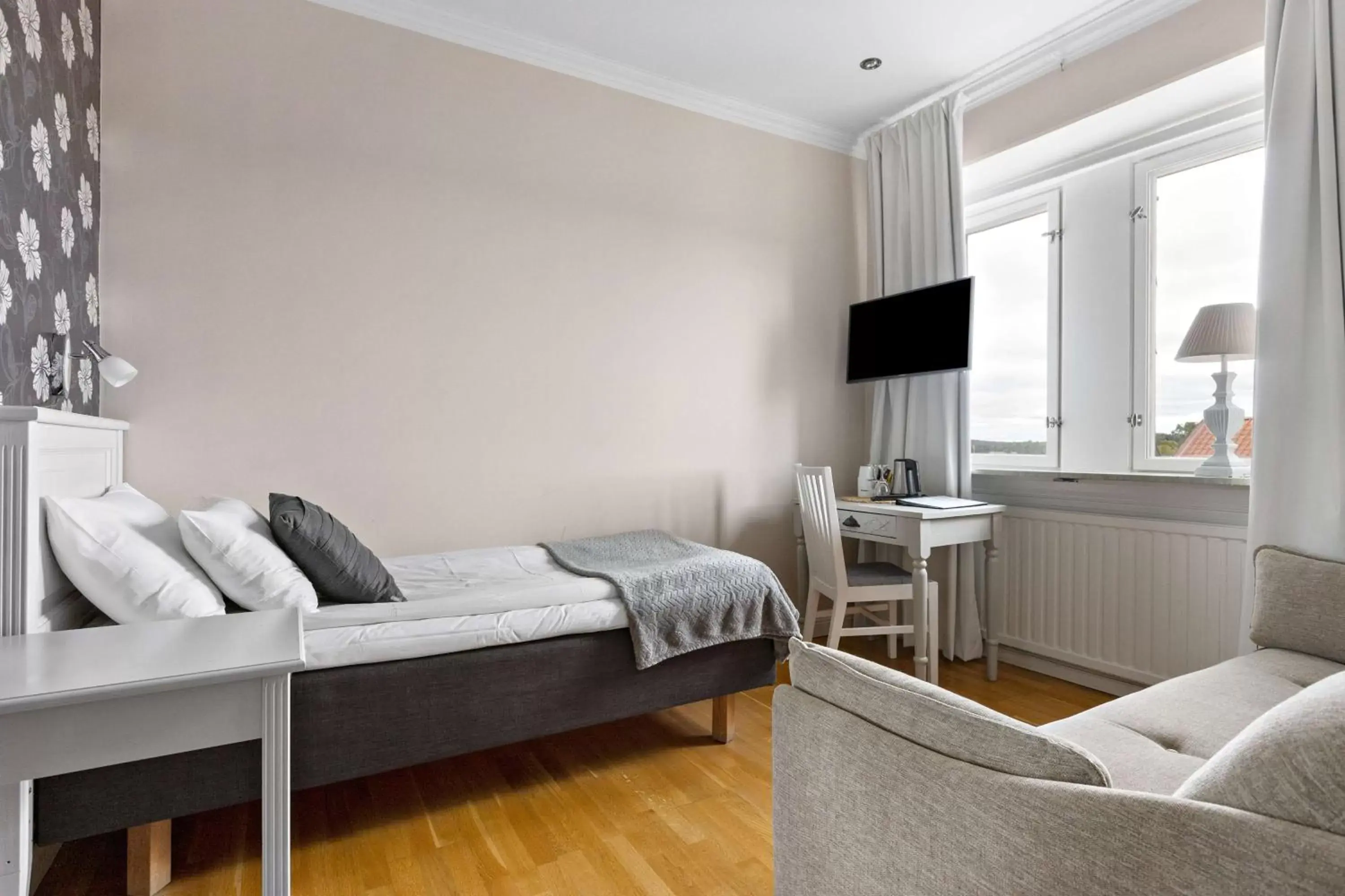 Single Room with Sofa Bed - Non-Smoking in Nora Stadshotell, Sure Hotel Collection by Best Western Single Room with Sofa Bed - Non-Smoking in Nora Stadshotell, Sure Hotel Collection by Best Western