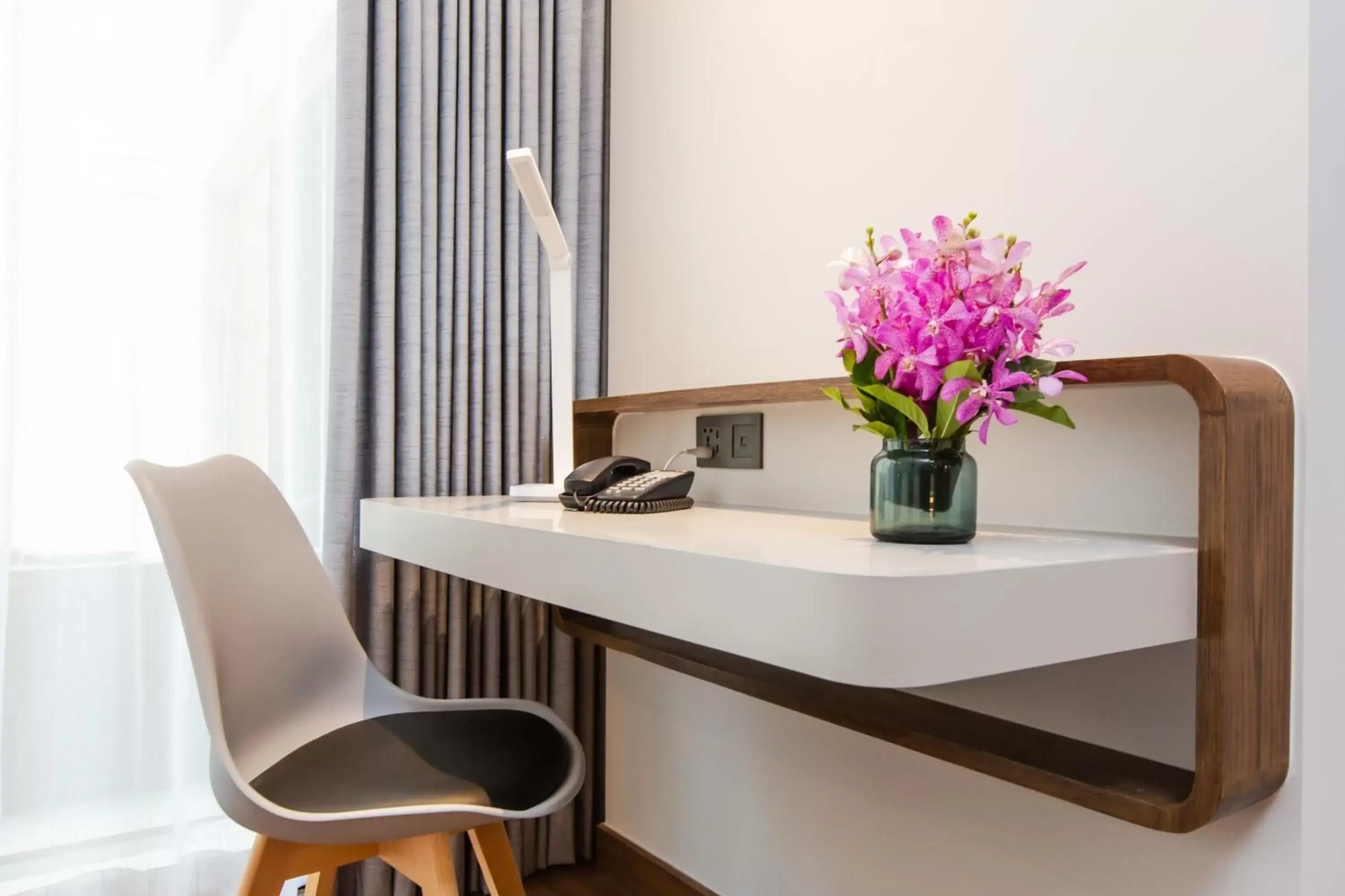 Superior Twin Room in Centara Life Hotel Bangkok Phra Nakhon Superior Twin Room in Centara Life Hotel Bangkok Phra Nakhon