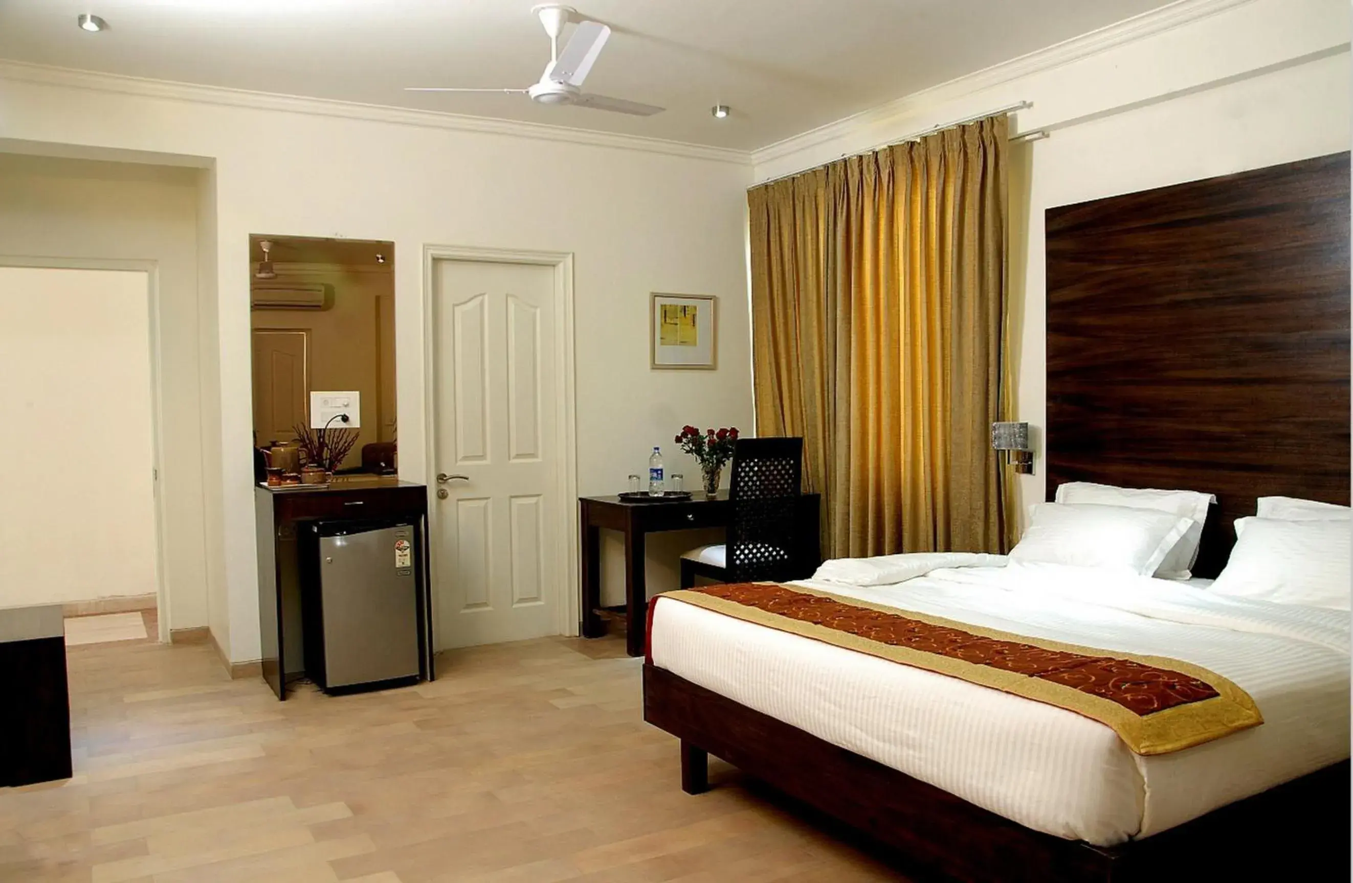 Deluxe Double or Twin Room in 66 Residency - A Boutique Hotel Deluxe Double or Twin Room in 66 Residency - A Boutique Hotel