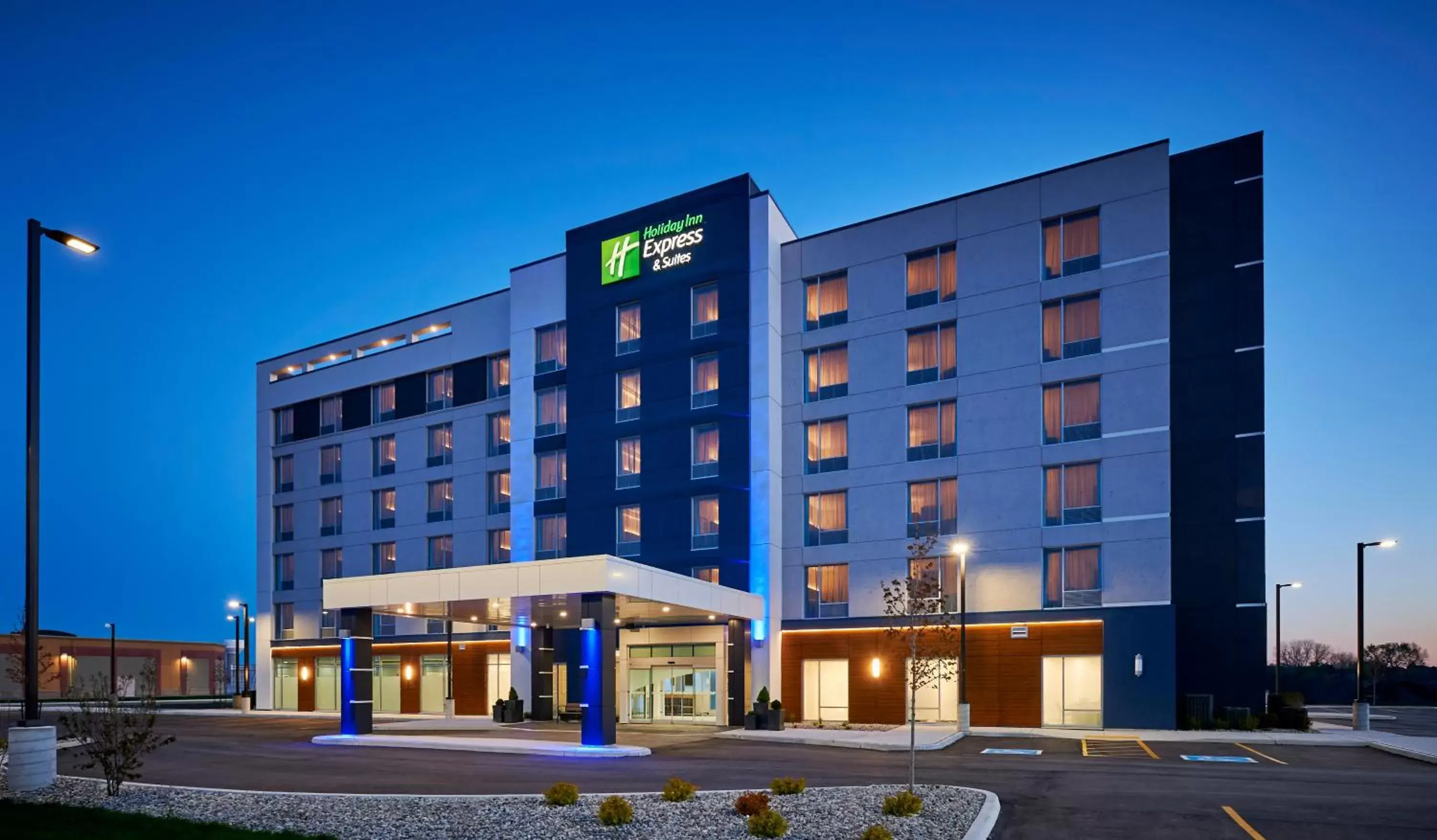 Holiday Inn Express & Suites Windsor East - Lakeshore by IHG Holiday Inn Express & Suites Windsor East - Lakeshore by IHG