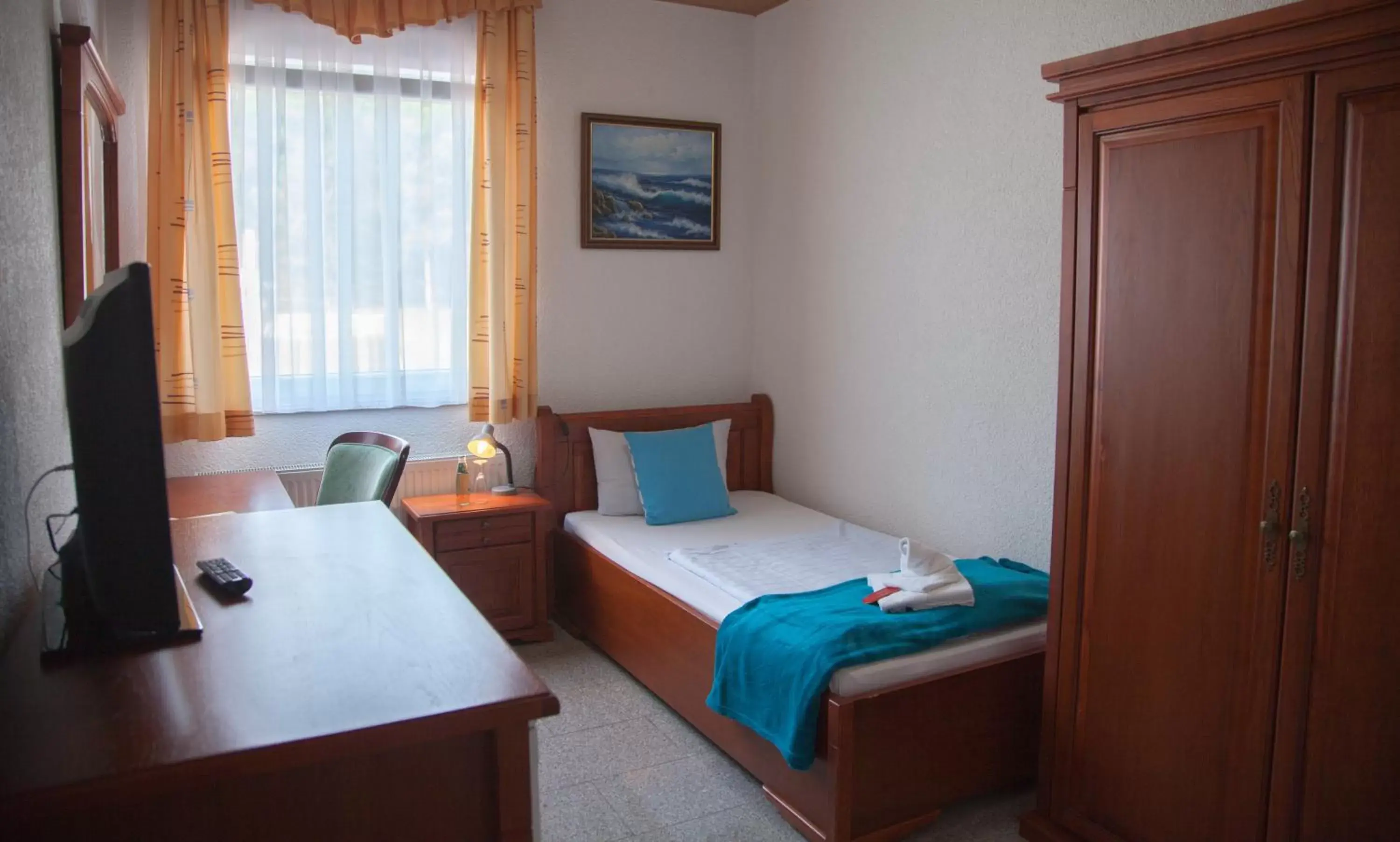 Single Room in Hotel Atlantis Single Room in Hotel Atlantis