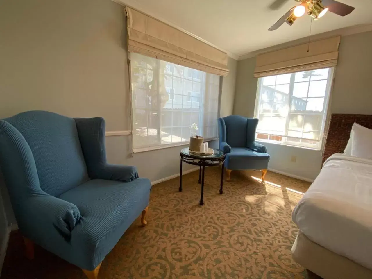 Standard Queen Room with Two Queen Beds in The Morgan Hotel San Simeon Standard Queen Room with Two Queen Beds in The Morgan Hotel San Simeon