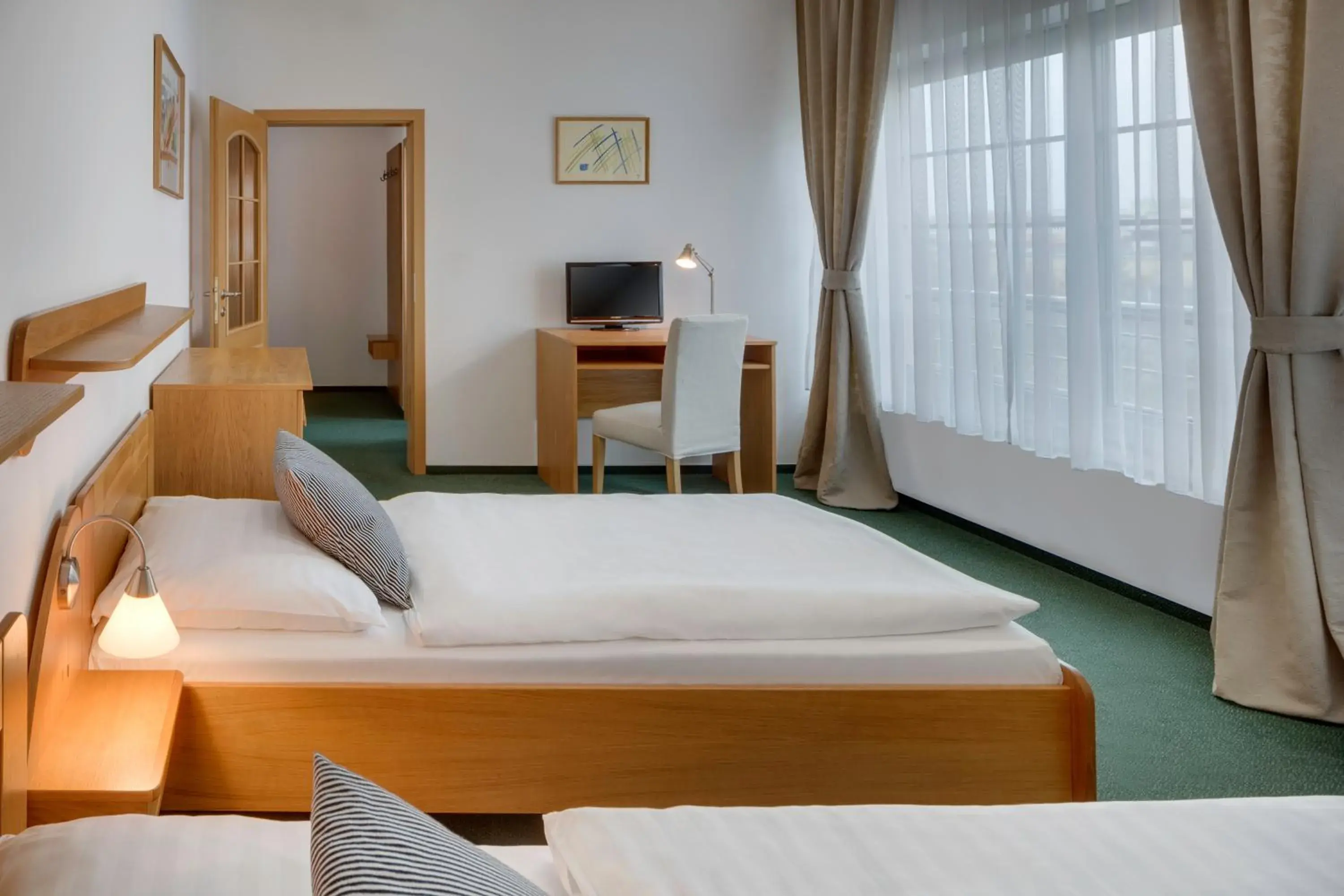 Twin Room in Hotel Oya Twin Room in Hotel Oya