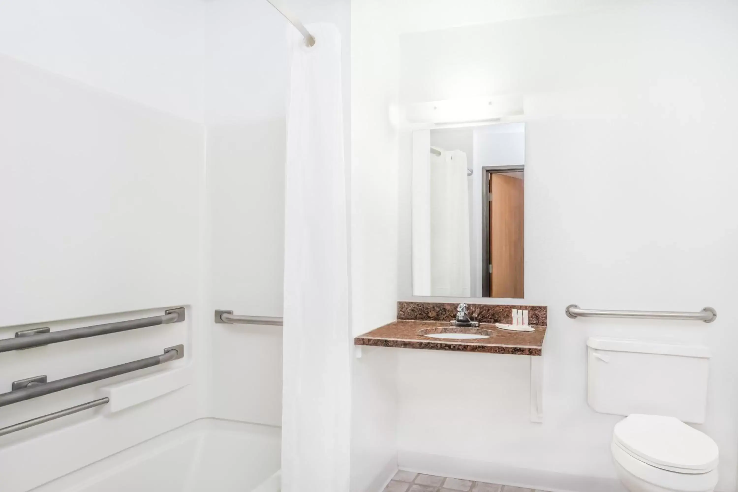 Queen Room - Mobility Access/Non-Smoking in Super 8 by Wyndham Montgomery Maybrook Queen Room - Mobility Access/Non-Smoking in Super 8 by Wyndham Montgomery Maybrook