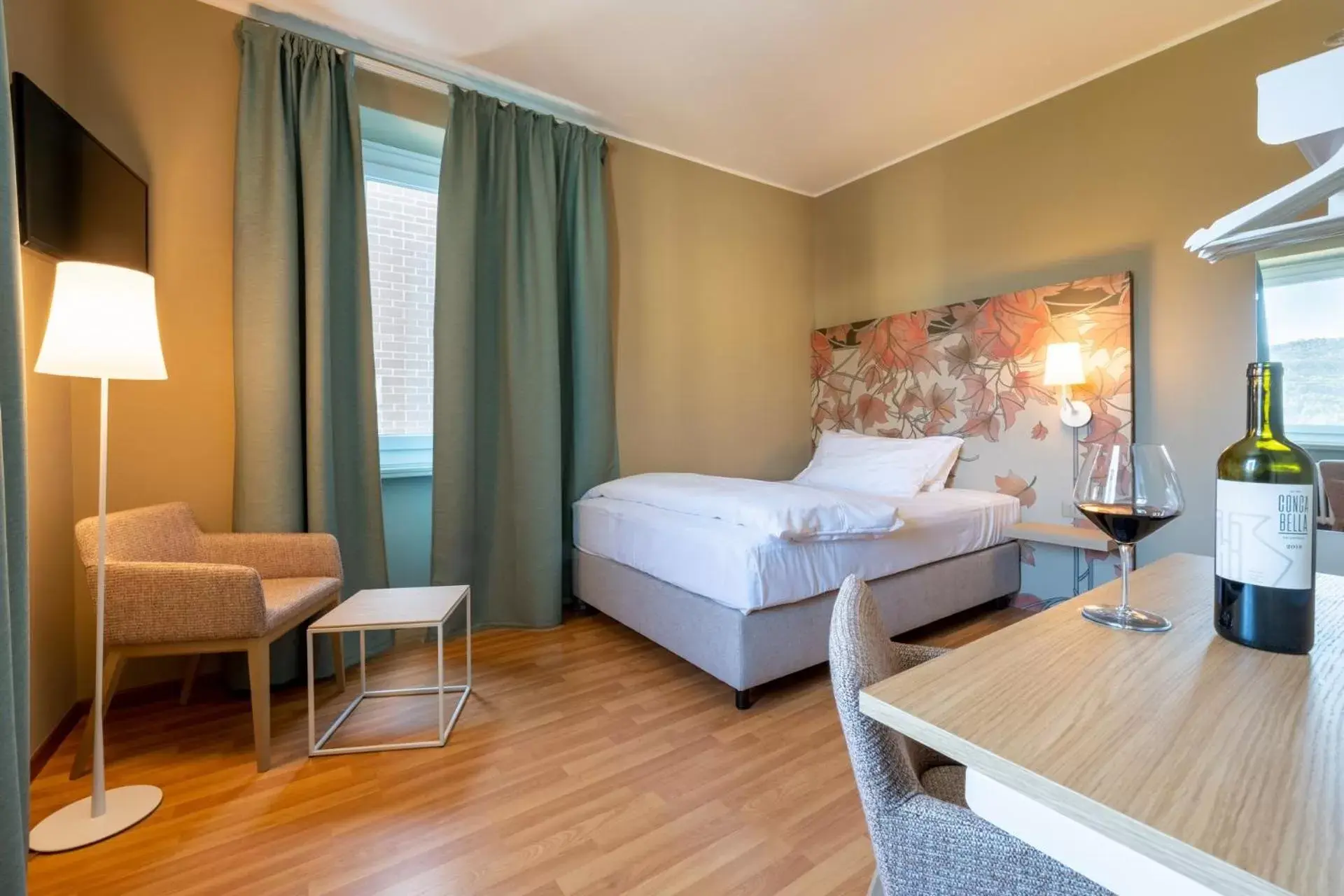 Economy Single Room in Conca Bella Boutique Hotel & Wine Experience Economy Single Room in Conca Bella Boutique Hotel & Wine Experience