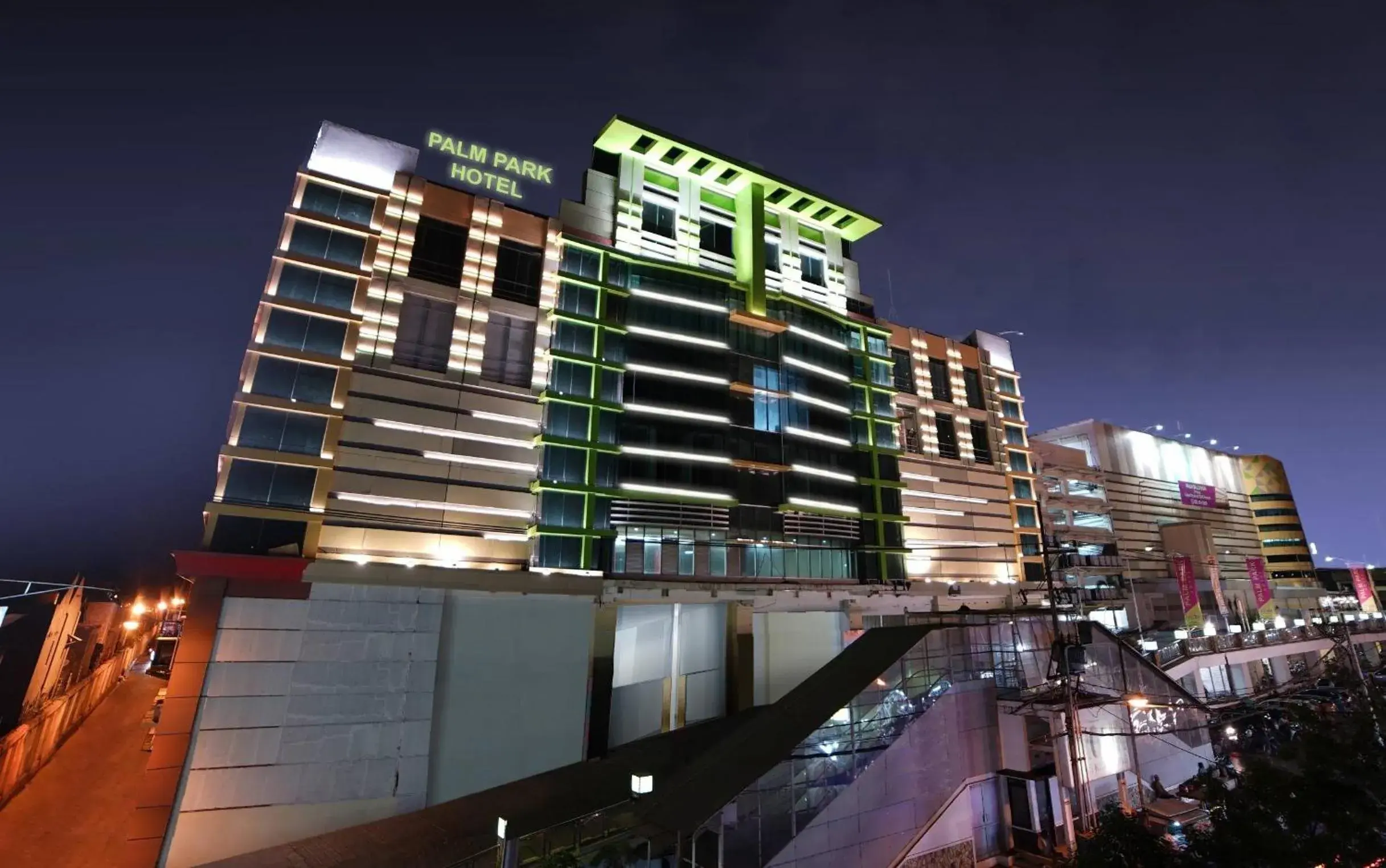 PALM PARK Hotel Surabaya PALM PARK Hotel Surabaya