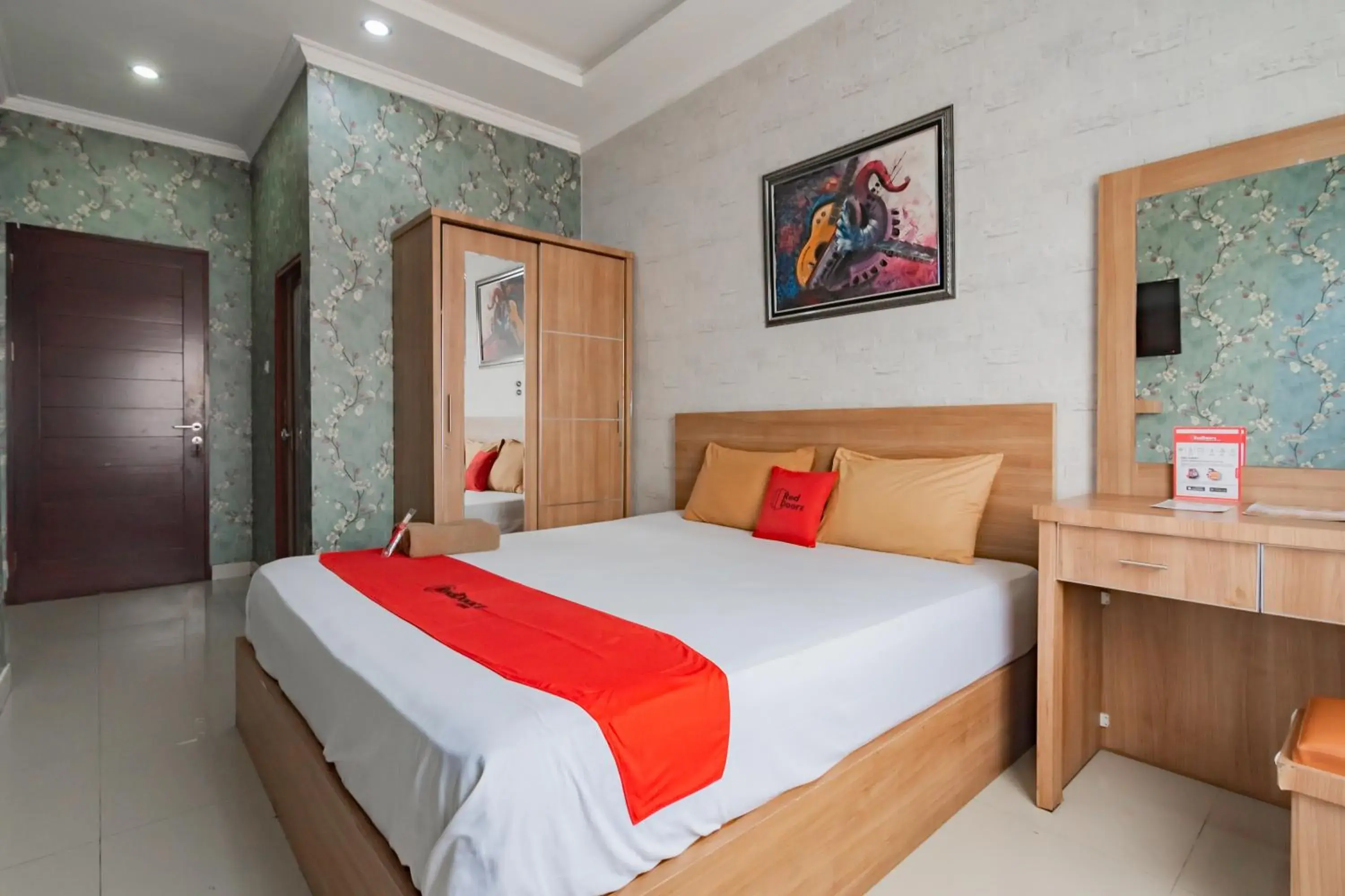 RedDoorz Double Room in RedDoorz near Gedung Sate 2 RedDoorz Double Room in RedDoorz near Gedung Sate 2
