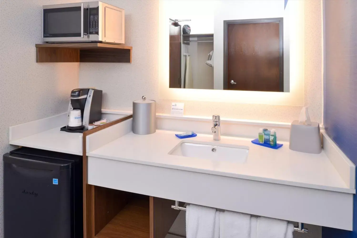 Queen Room with Two Queen Beds and Sofa Bed in Holiday Inn Express Wixom by IHG Queen Room with Two Queen Beds and Sofa Bed in Holiday Inn Express Wixom by IHG