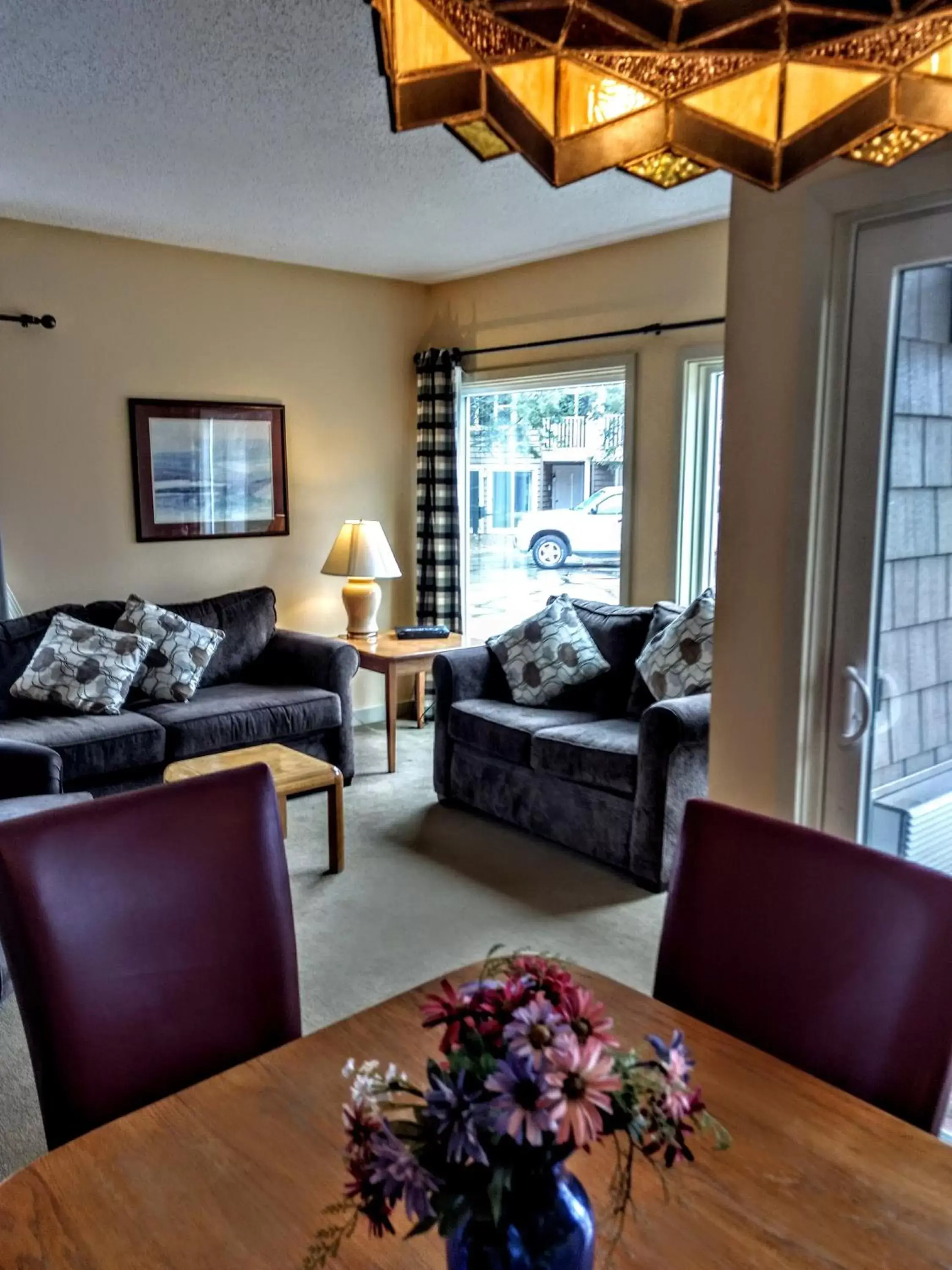 Two-Bedroom Townhouse in Cathedral Ledge Resort Two-Bedroom Townhouse in Cathedral Ledge Resort