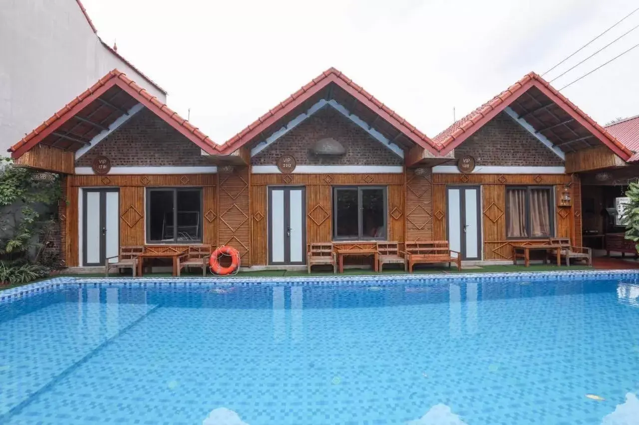 Deluxe Double Room in Tam Coc Charming Bungalow Deluxe Double Room in Tam Coc Charming Bungalow