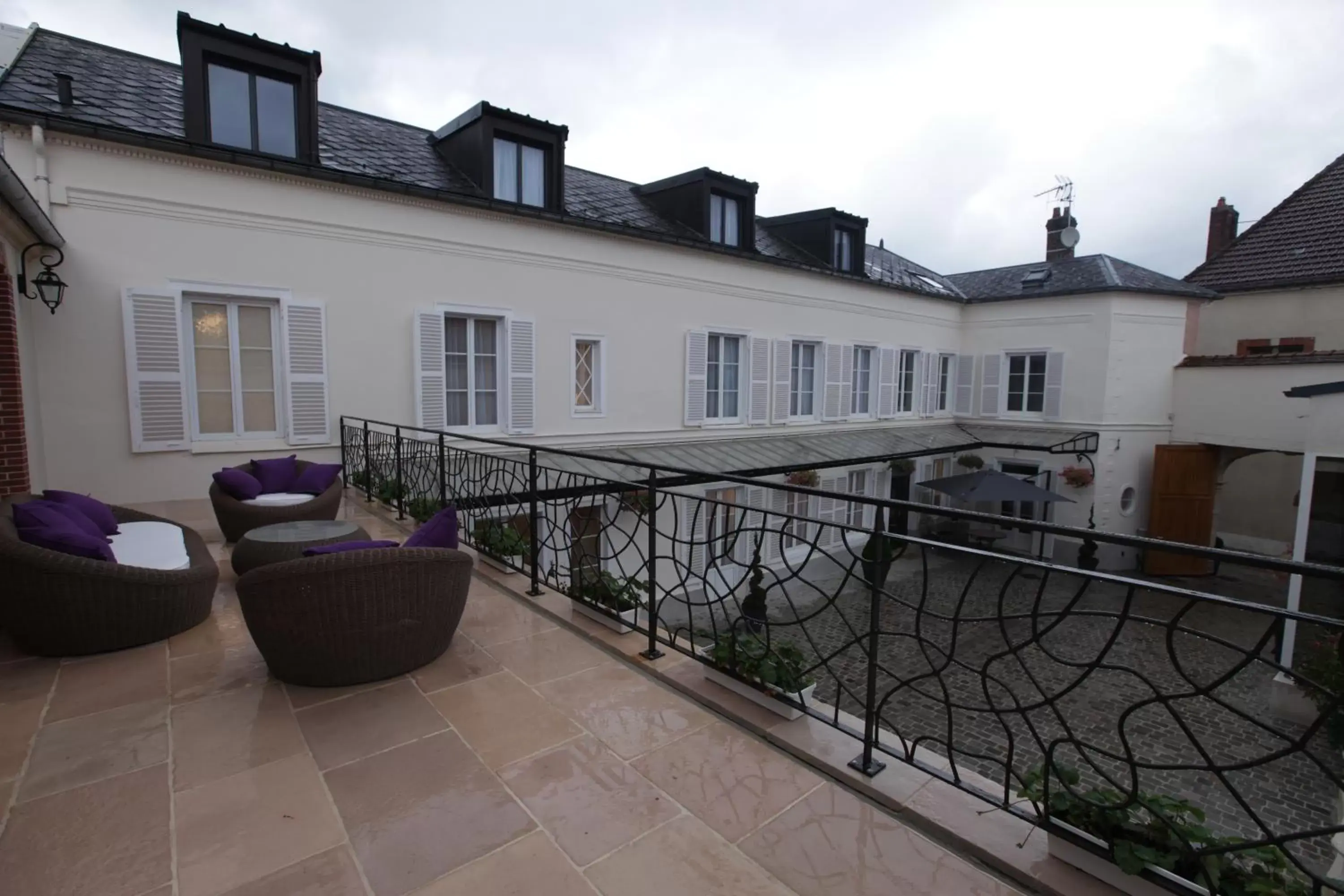 Balcony/Terrace, Property Building in Champagne Domaine Sacret - AY Balcony/Terrace, Property Building in Champagne Domaine Sacret - AY