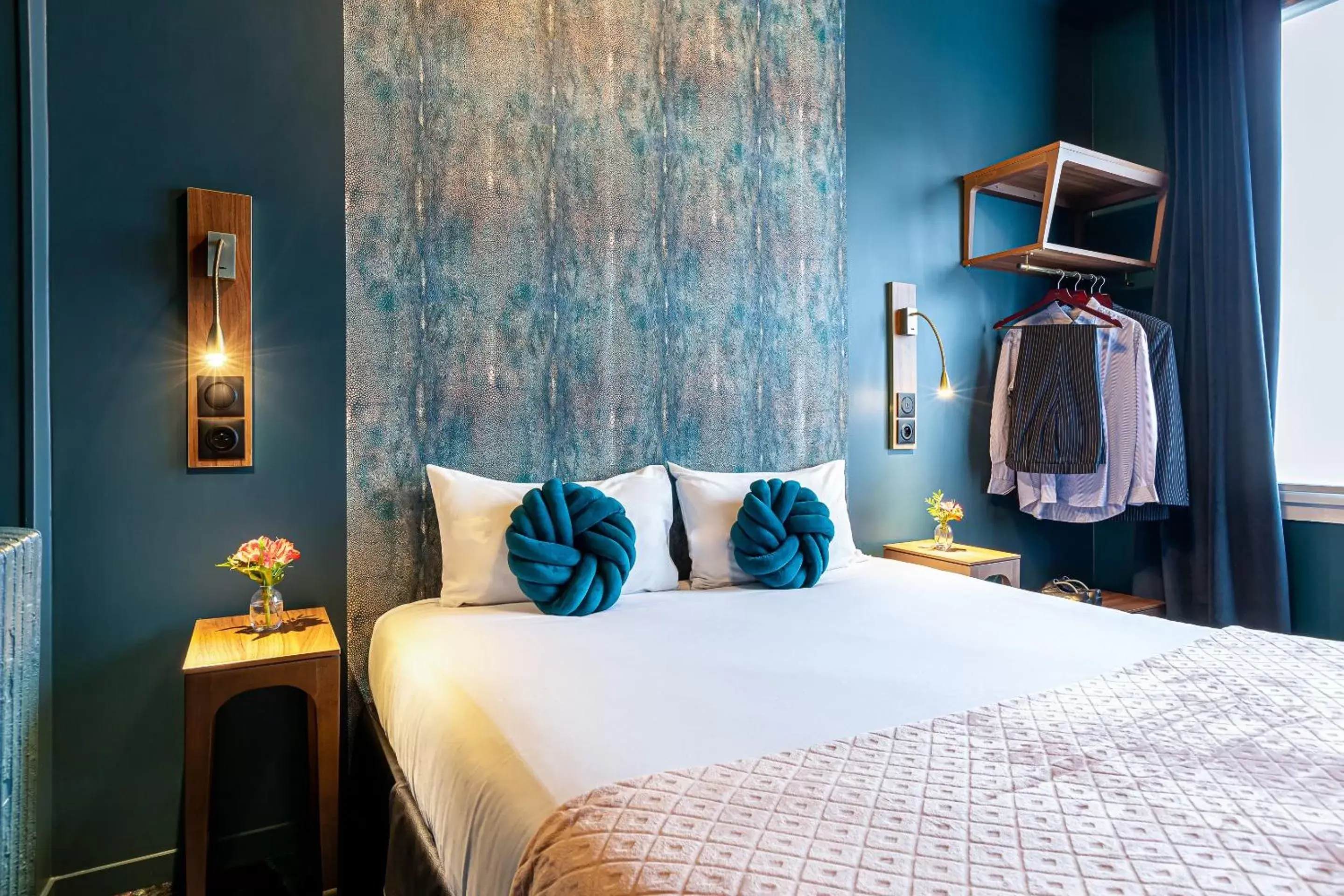 Classic Monceau Room in Hotel Glasgow Monceau by Patrick Hayat Classic Monceau Room in Hotel Glasgow Monceau by Patrick Hayat