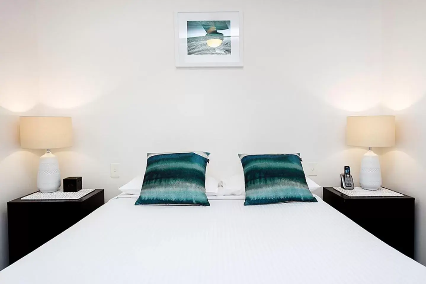 Two-Bedroom Water View Easy Access Apartment in The Observatory Self Contained Apartments Two-Bedroom Water View Easy Access Apartment in The Observatory Self Contained Apartments