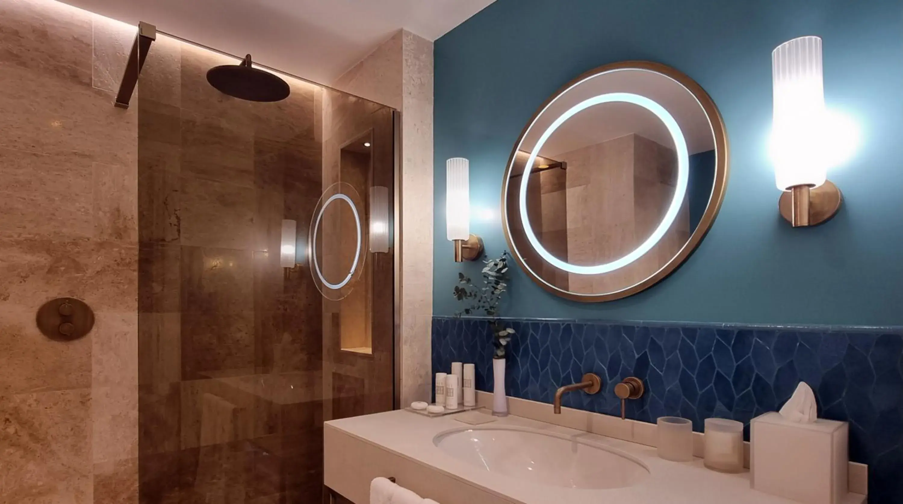 Premium Deluxe Double or Twin Room in CPH | Pevero Hotel Premium Deluxe Double or Twin Room in CPH | Pevero Hotel