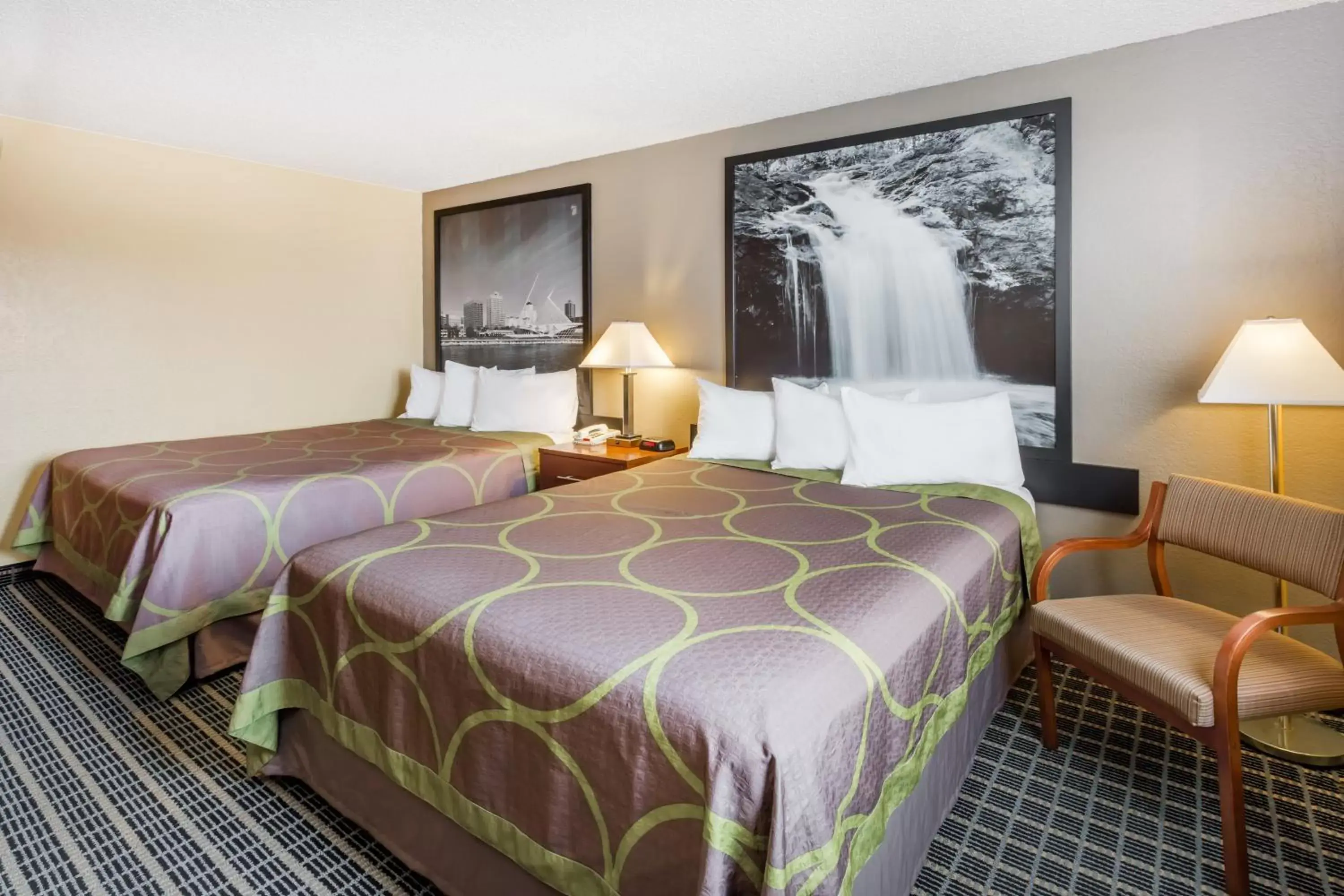 Queen Room with Two Queen Beds - Non-Smoking in Super 8 by Wyndham Janesville Queen Room with Two Queen Beds - Non-Smoking in Super 8 by Wyndham Janesville