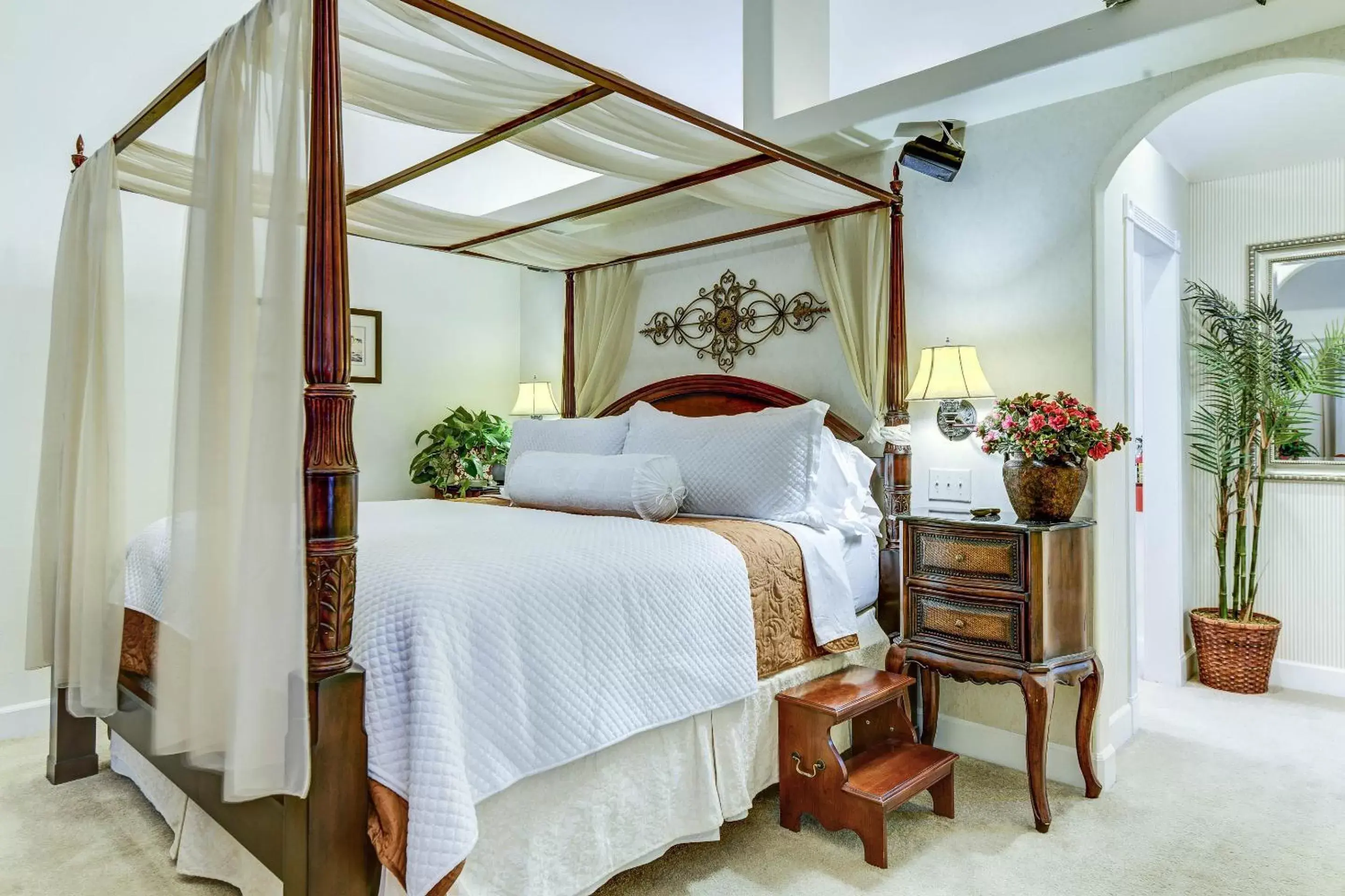 Executive Suite in The St. Mary's Inn, Bed and Breakfast Executive Suite in The St. Mary's Inn, Bed and Breakfast