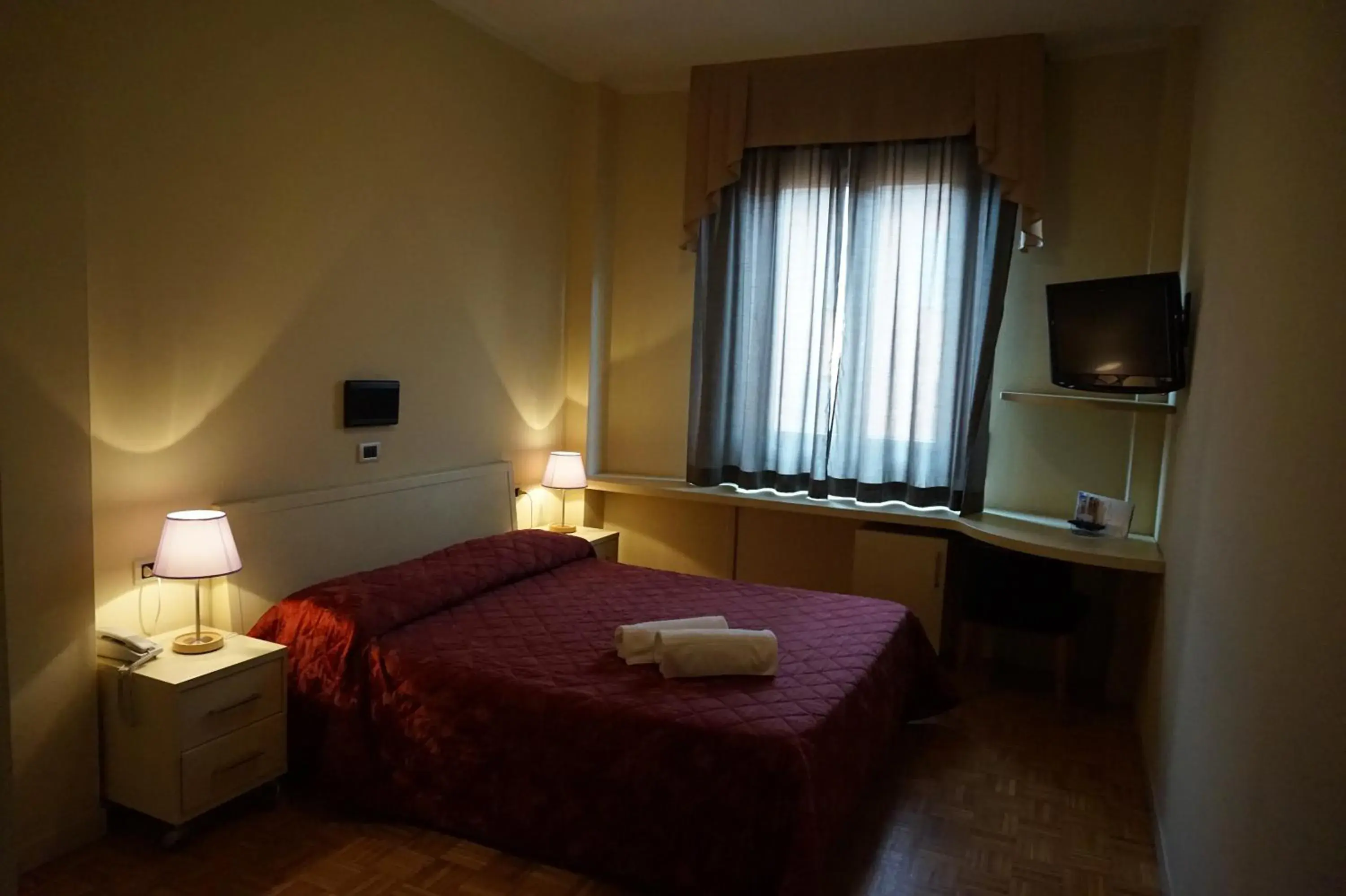 Single Room in Hotel Astoria Single Room in Hotel Astoria