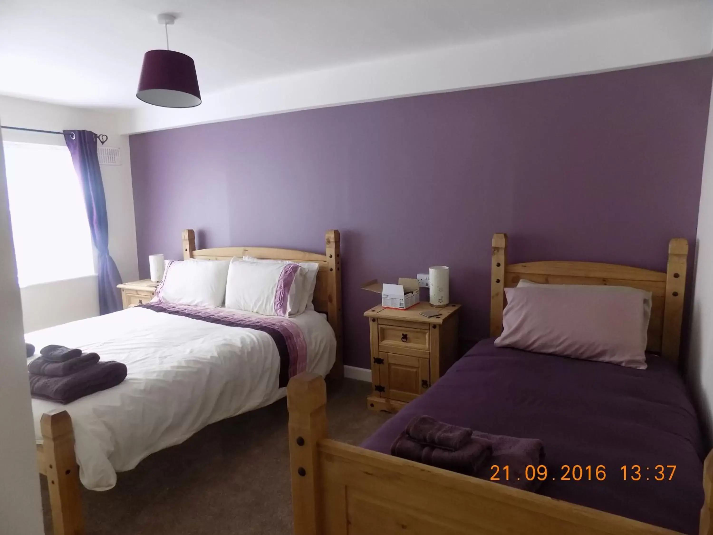 Family Room with Bathroom in Cú Chulainns Accommodation Family Room with Bathroom in Cú Chulainns Accommodation
