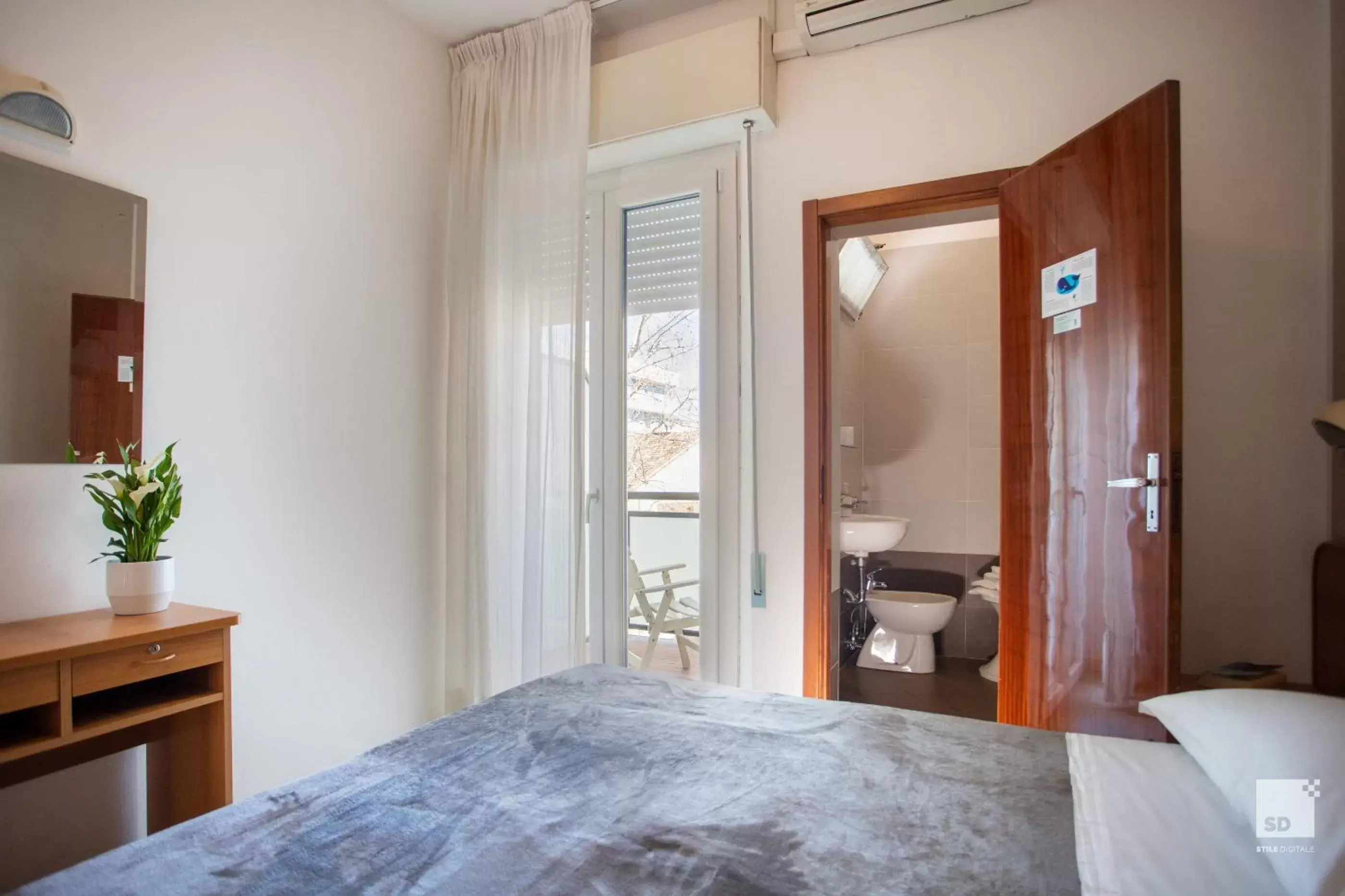 Economy Double or Twin Room in Hotel Fattori Mare Economy Double or Twin Room in Hotel Fattori Mare