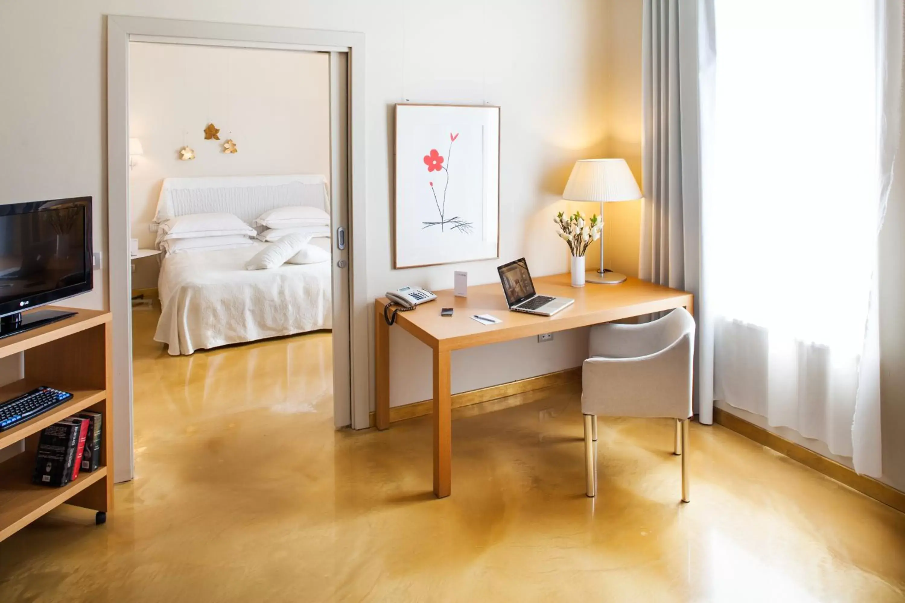 Junior Suite in Cosmo Hotel Palace Junior Suite in Cosmo Hotel Palace