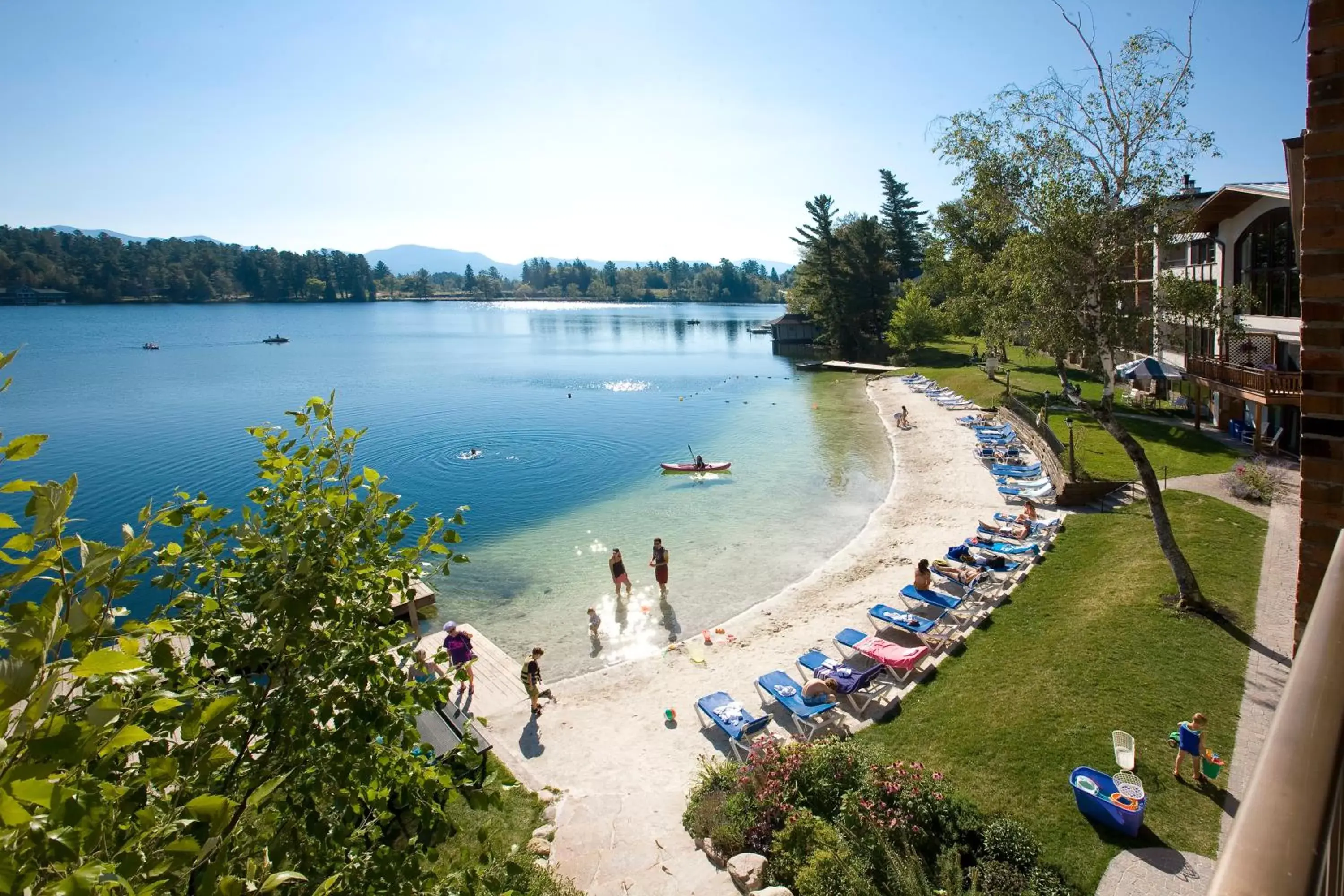 Village Side King Room in Golden Arrow Lakeside Resort Village Side King Room in Golden Arrow Lakeside Resort