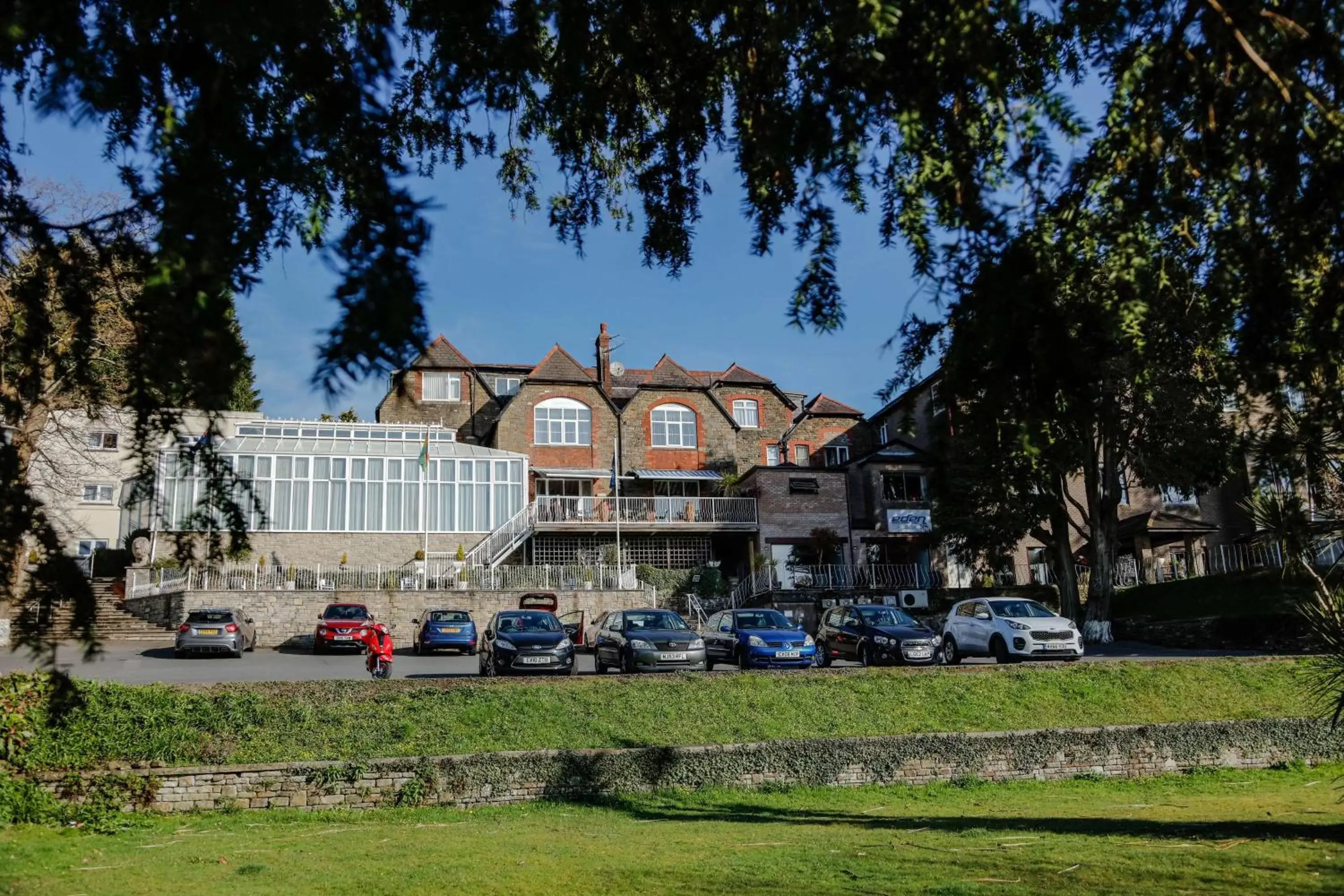 The Diplomat Hotel Restaurant & Spa The Diplomat Hotel Restaurant & Spa