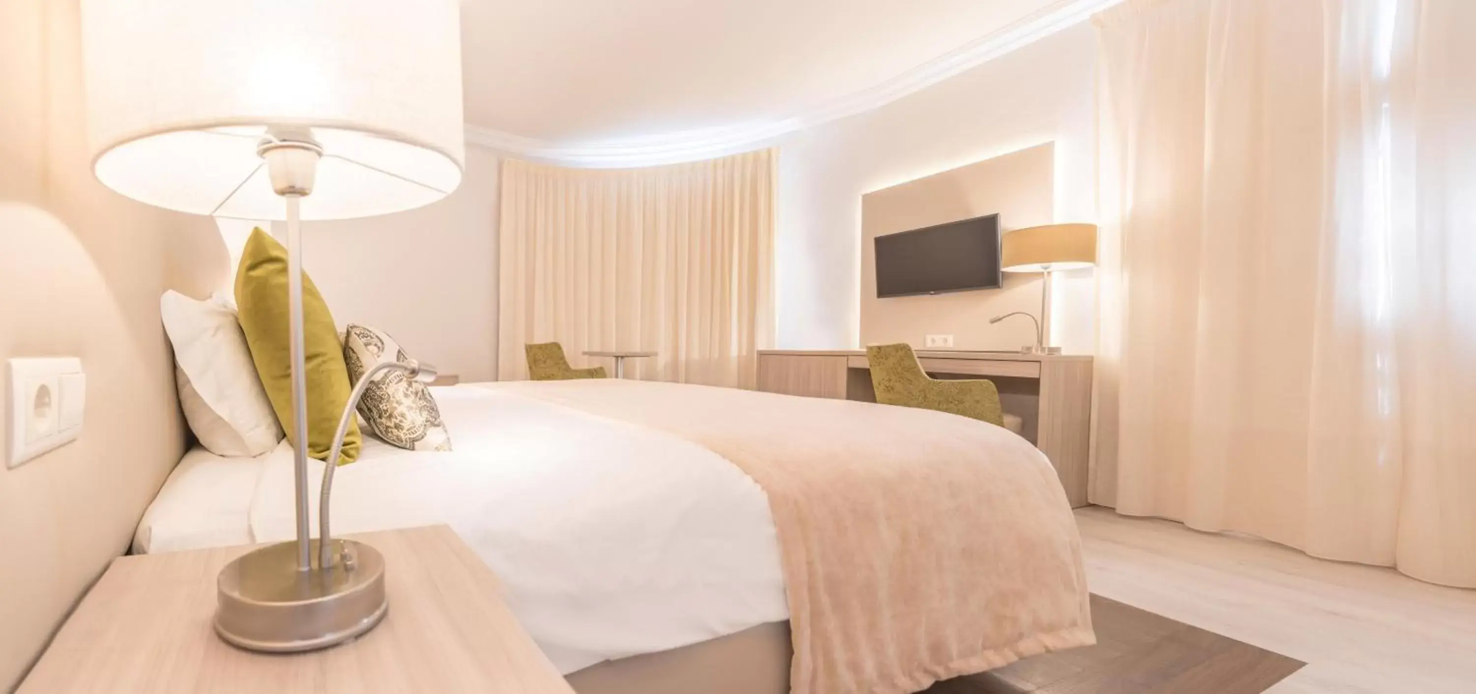 Superior Double Room in Loule Jardim Hotel Superior Double Room in Loule Jardim Hotel