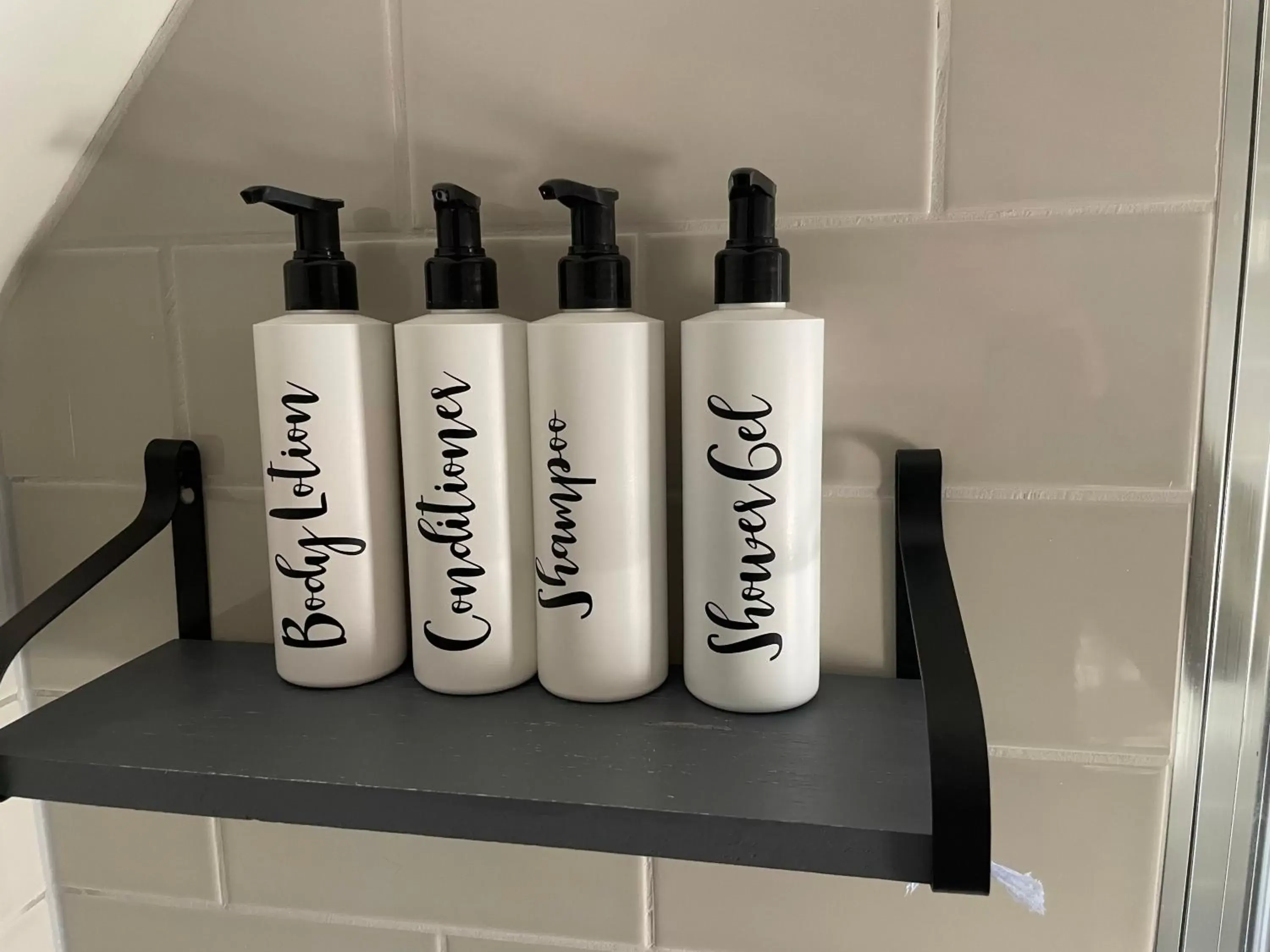 Large Double Room in The Red Lion Charing Heath Large Double Room in The Red Lion Charing Heath