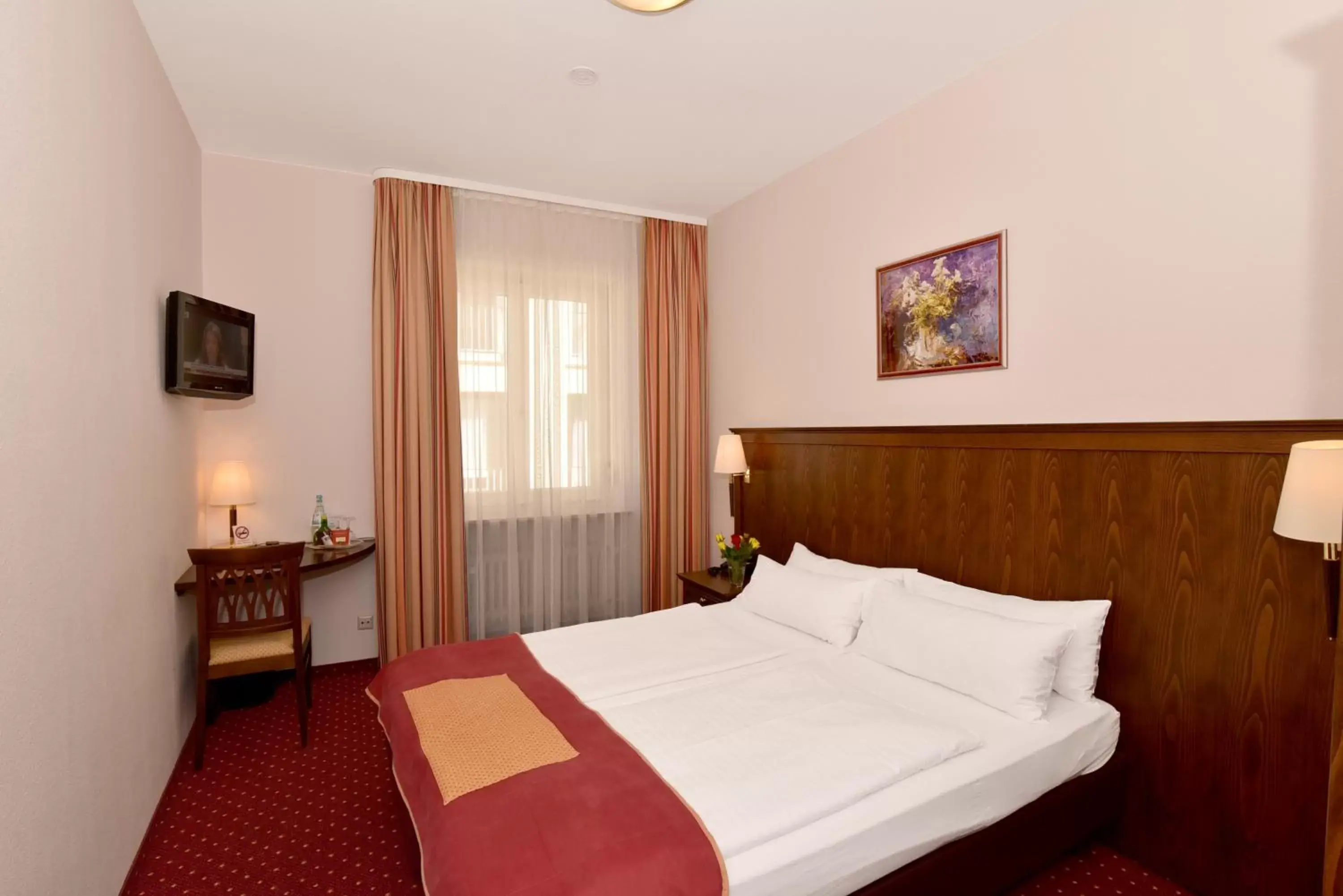 Economy Double or Twin Room in Hotel Römerhof Economy Double or Twin Room in Hotel Römerhof