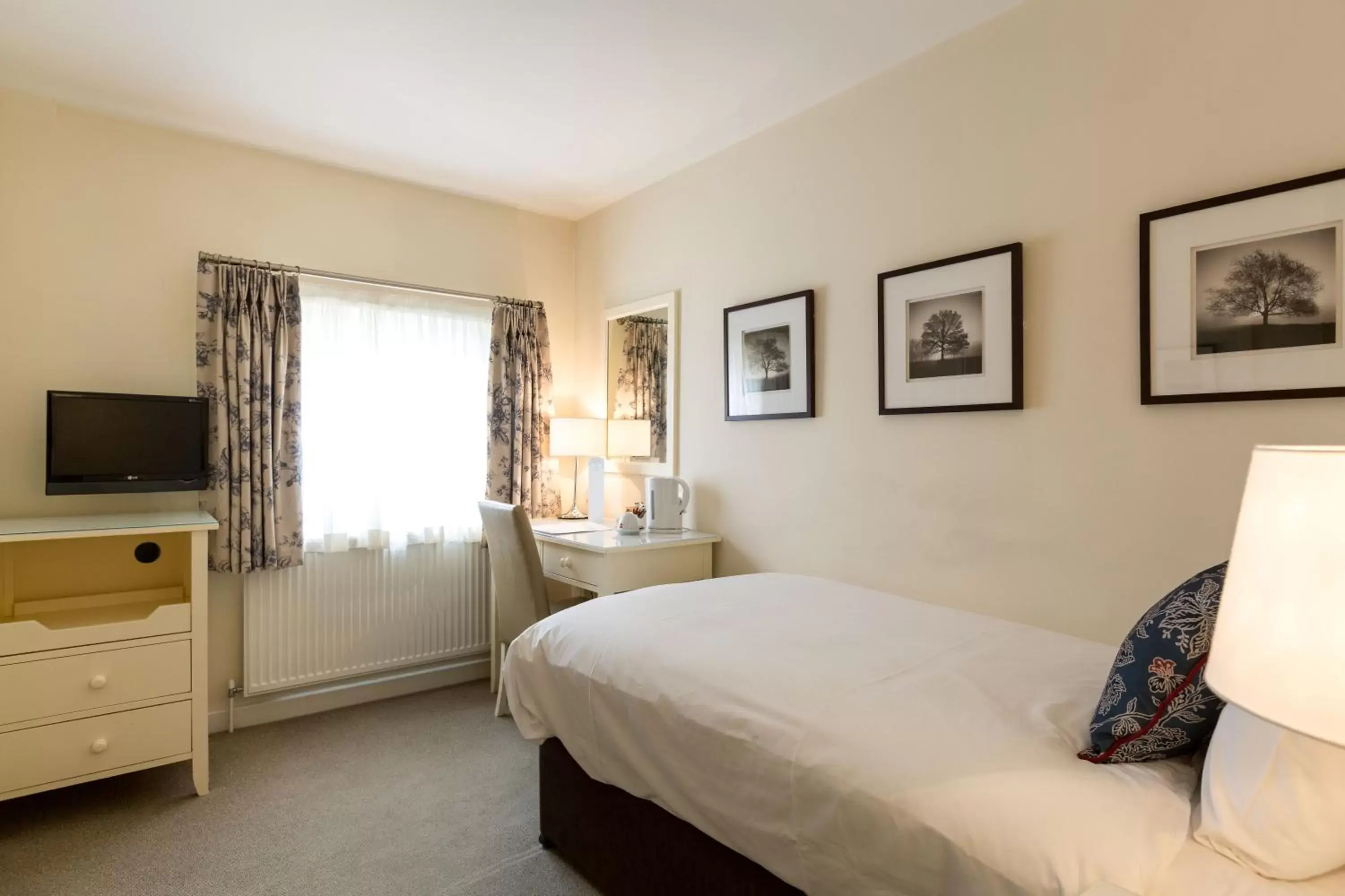 Single Room in Abbey Fields By Chef & Brewer Collection Single Room in Abbey Fields By Chef & Brewer Collection