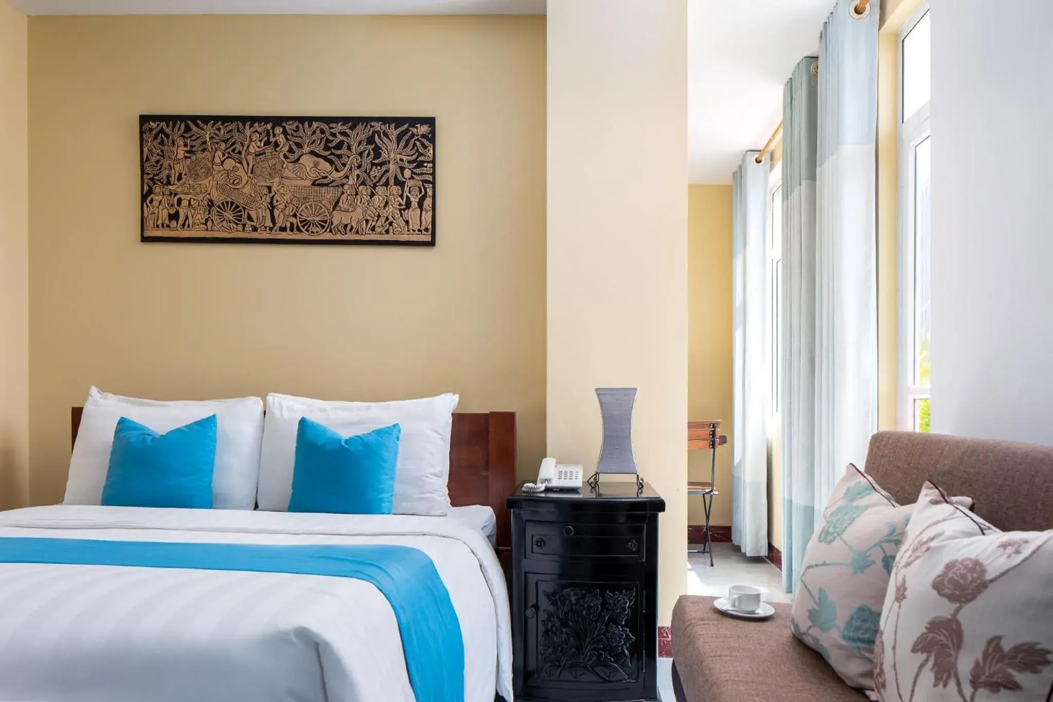 Deluxe Double Room Balcony City View in Botum Palace Hotel Deluxe Double Room Balcony City View in Botum Palace Hotel