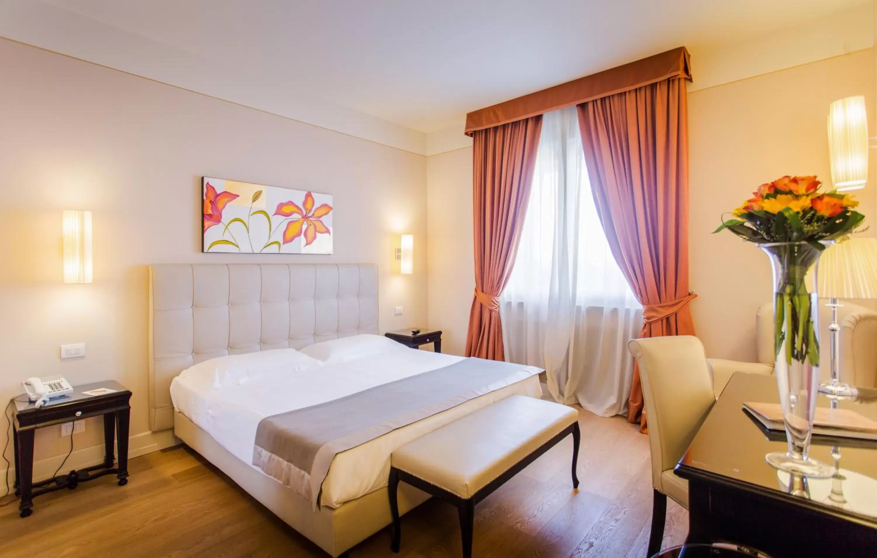 Classic Double Room in Hotel Palazzo San Lorenzo & Spa Classic Double Room in Hotel Palazzo San Lorenzo & Spa