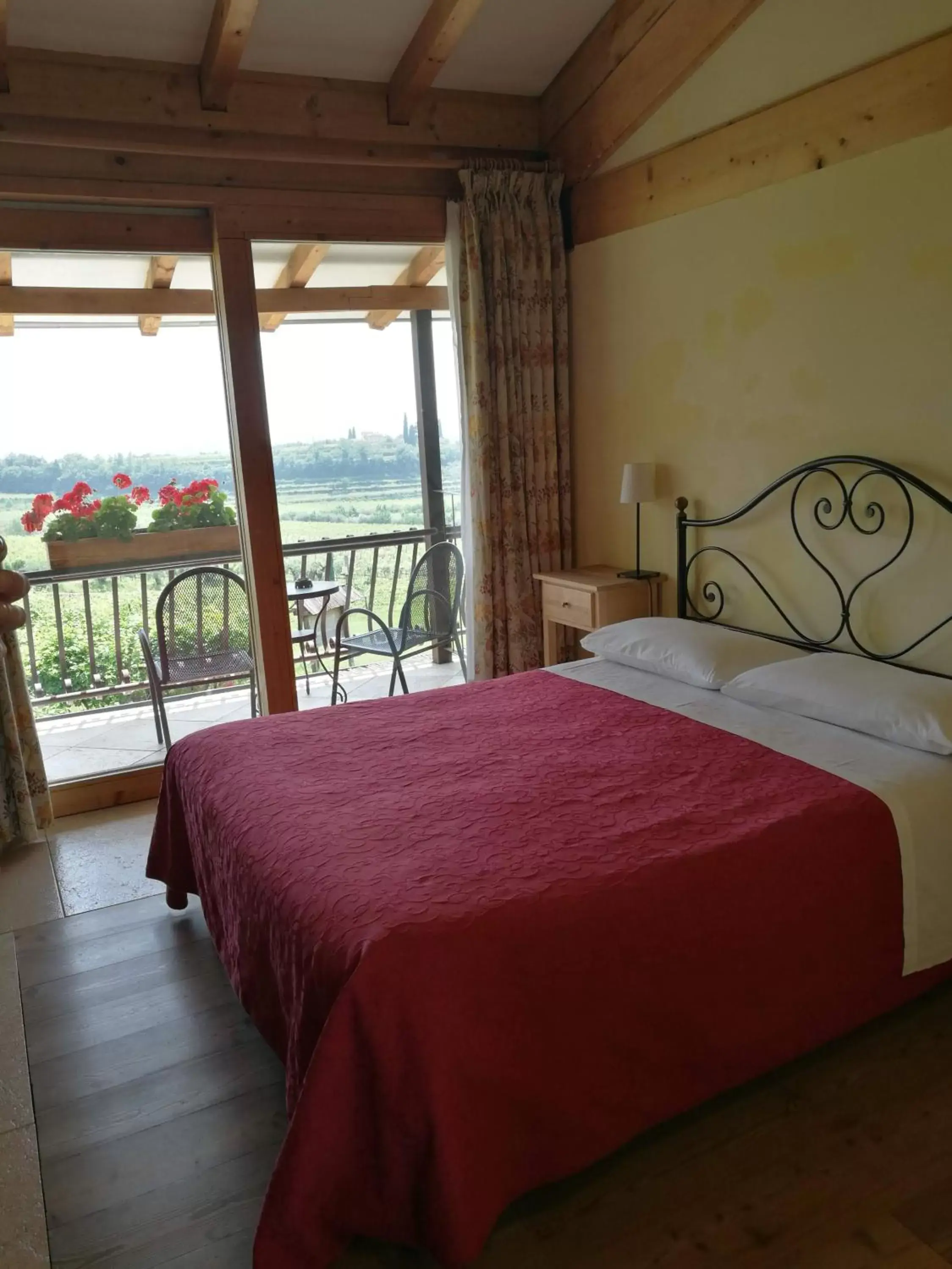 Triple Room with Balcony in Costa degli Ulivi Triple Room with Balcony in Costa degli Ulivi
