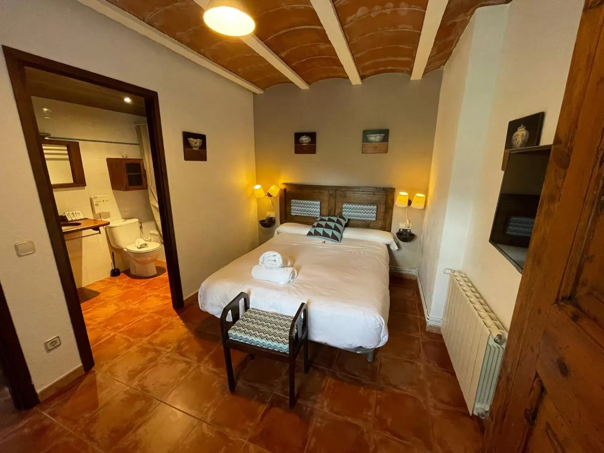 Double Room in Hotel Cruells Double Room in Hotel Cruells