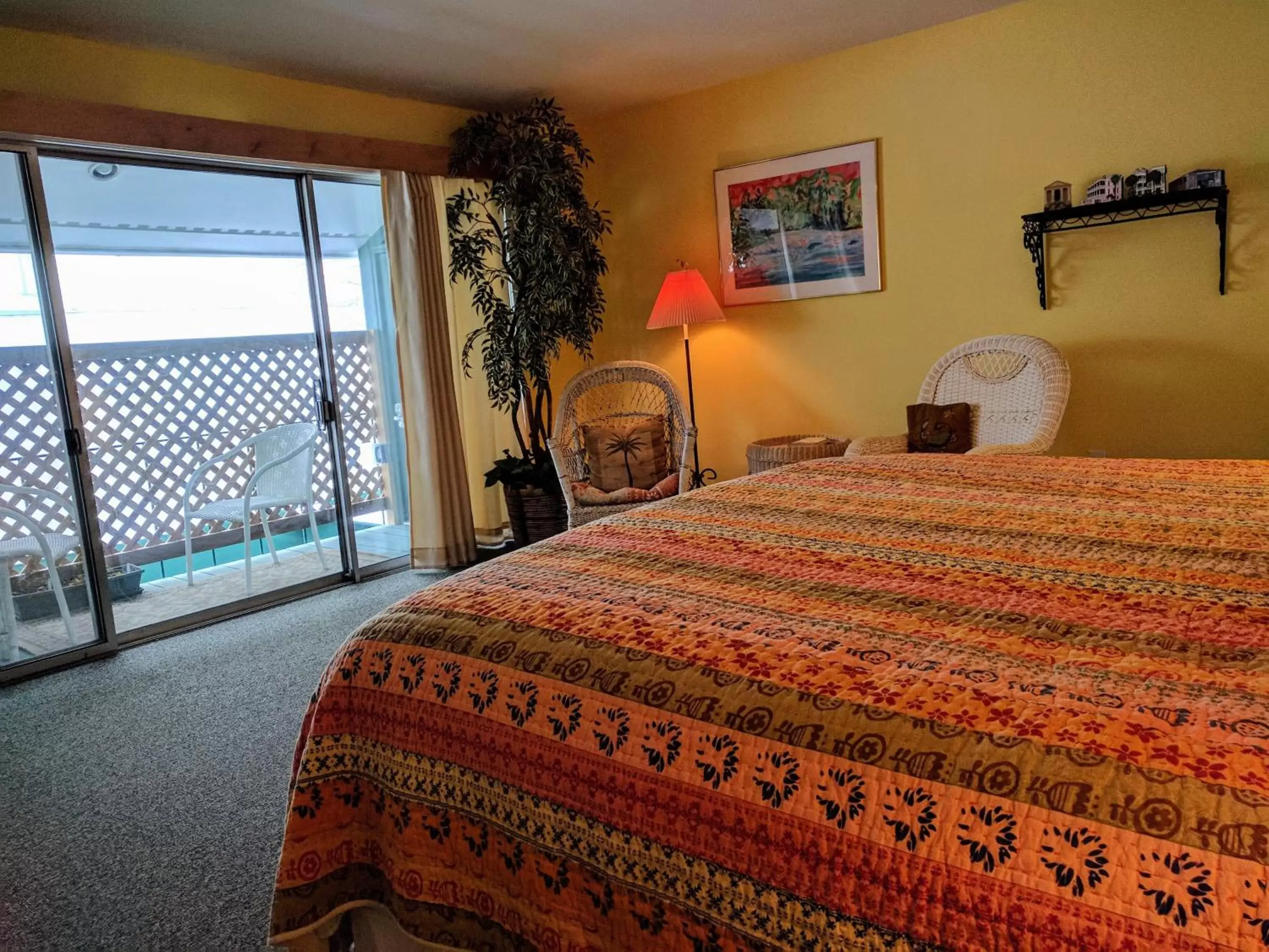 Quadruple Room with Private Bathroom - single occupancy in Ann Arbor Bed and Breakfast Quadruple Room with Private Bathroom - single occupancy in Ann Arbor Bed and Breakfast