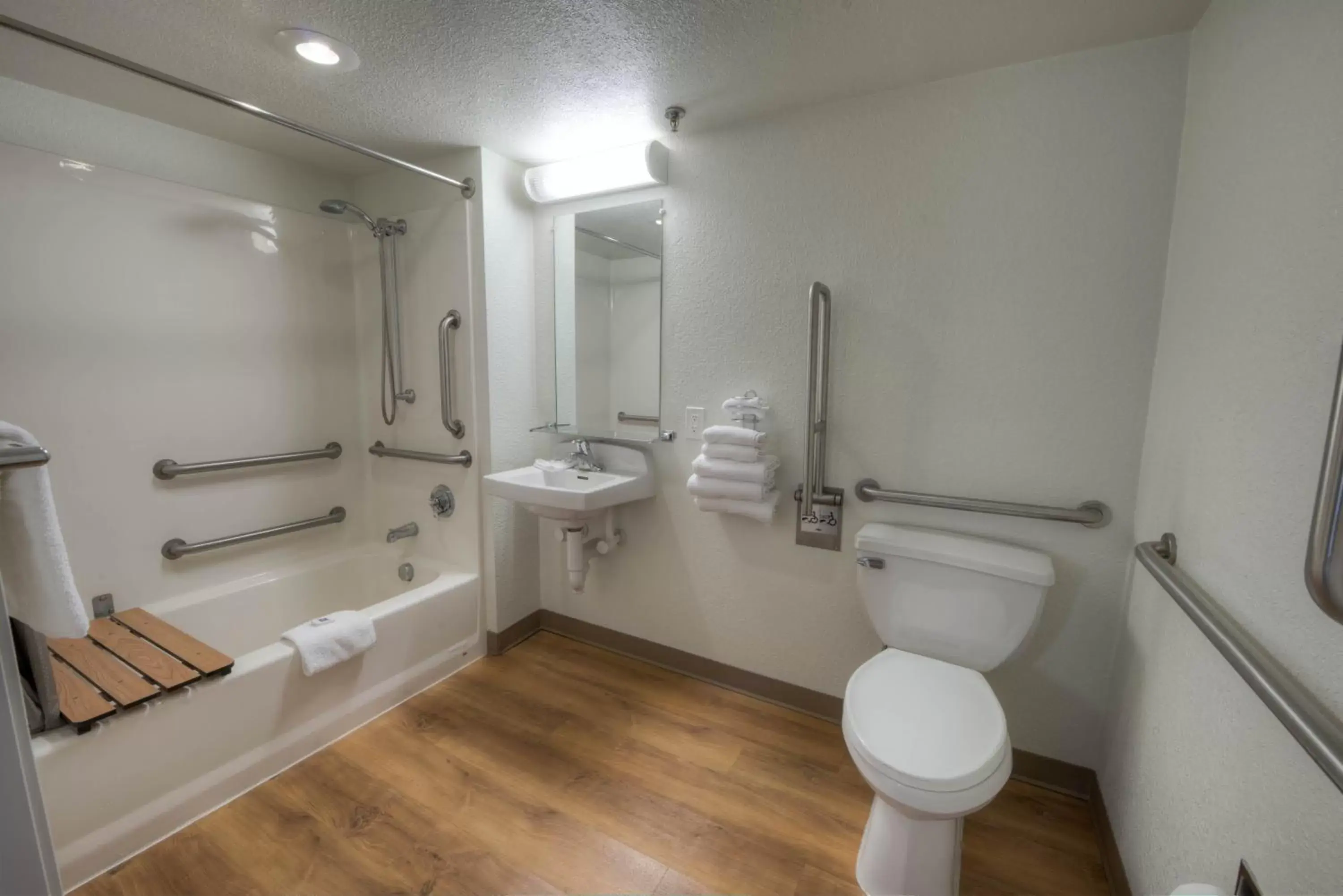 Double Room - single occupancy - Disability Access - Roll In Shower in Motel 6-Branford, CT - New Haven Double Room - single occupancy - Disability Access - Roll In Shower in Motel 6-Branford, CT - New Haven