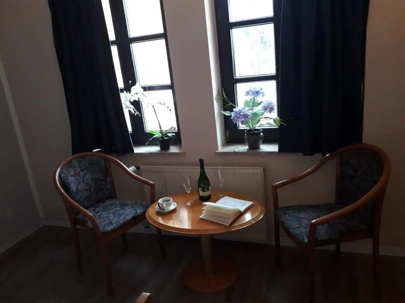 Twin Room - Disability Access in Hotel am Park Twin Room - Disability Access in Hotel am Park