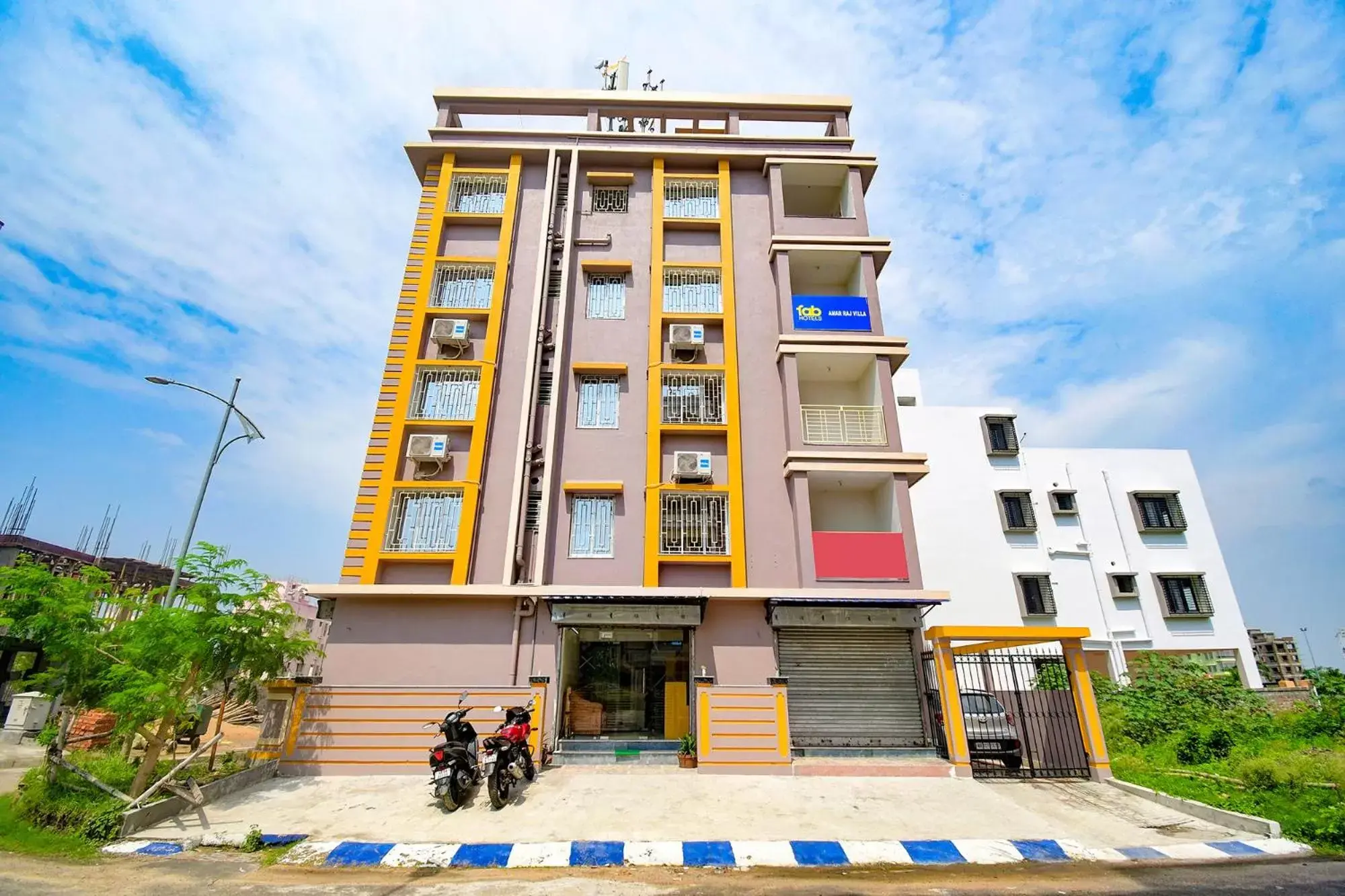 FabExpress Amar Raj Villa - Nr Eco Park FabExpress Amar Raj Villa - Nr Eco Park