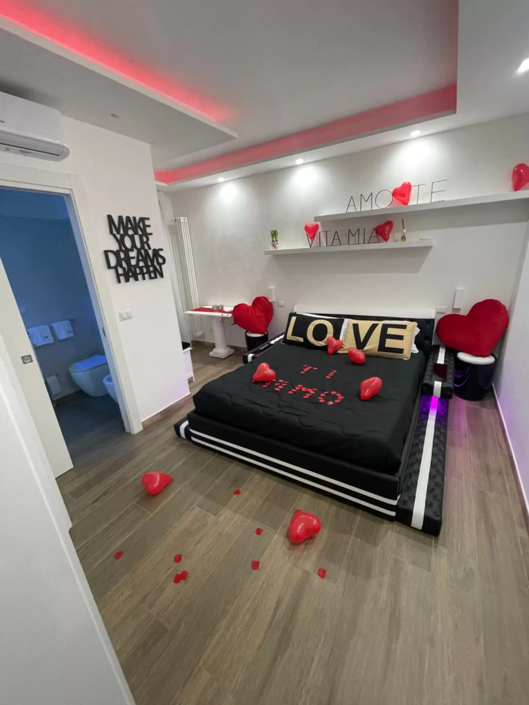 Due Cuori Suite con vasca idromassaggi Due Cuori Suite con vasca idromassaggi