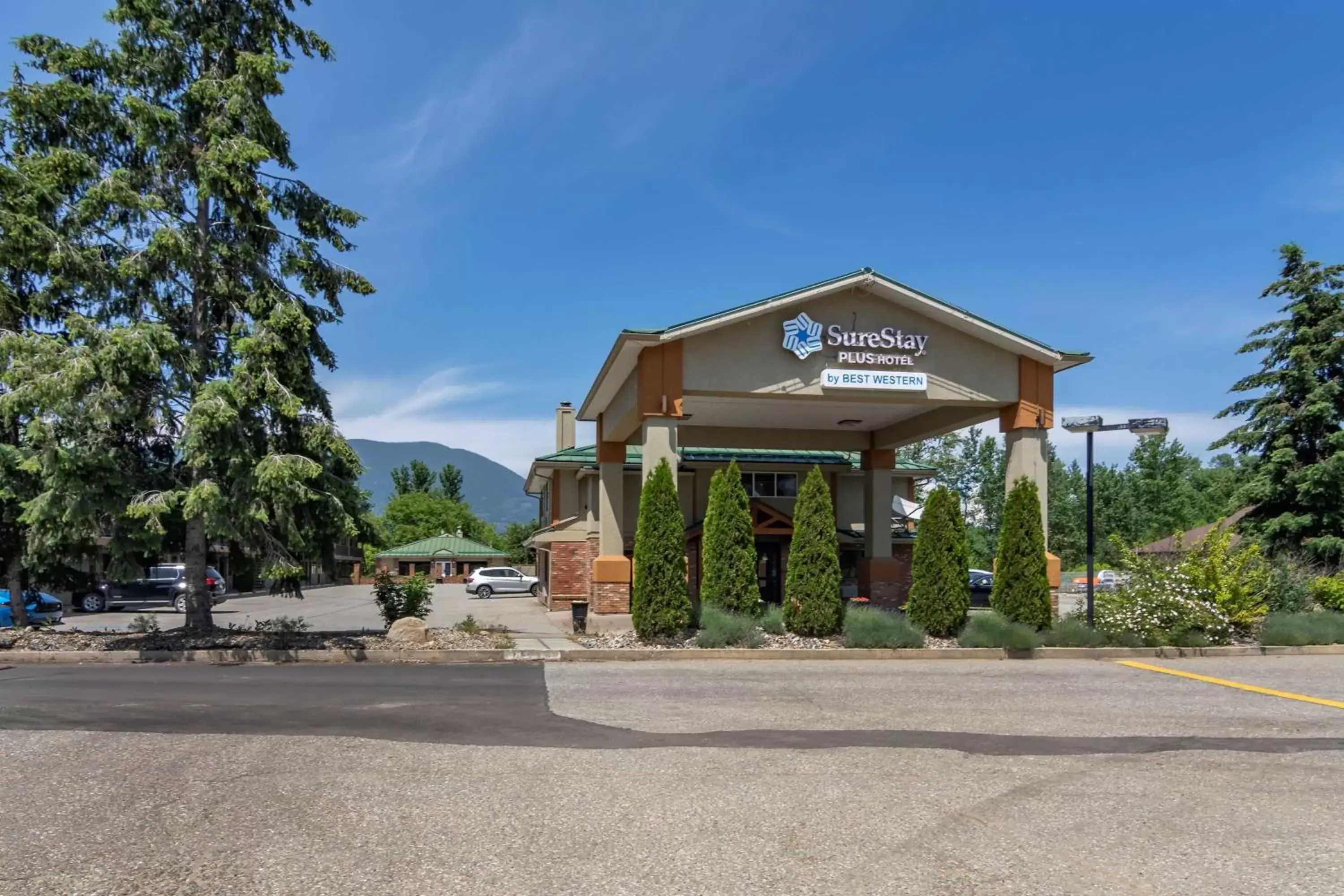 SureStay Plus Hotel by Best Western Salmon Arm SureStay Plus Hotel by Best Western Salmon Arm