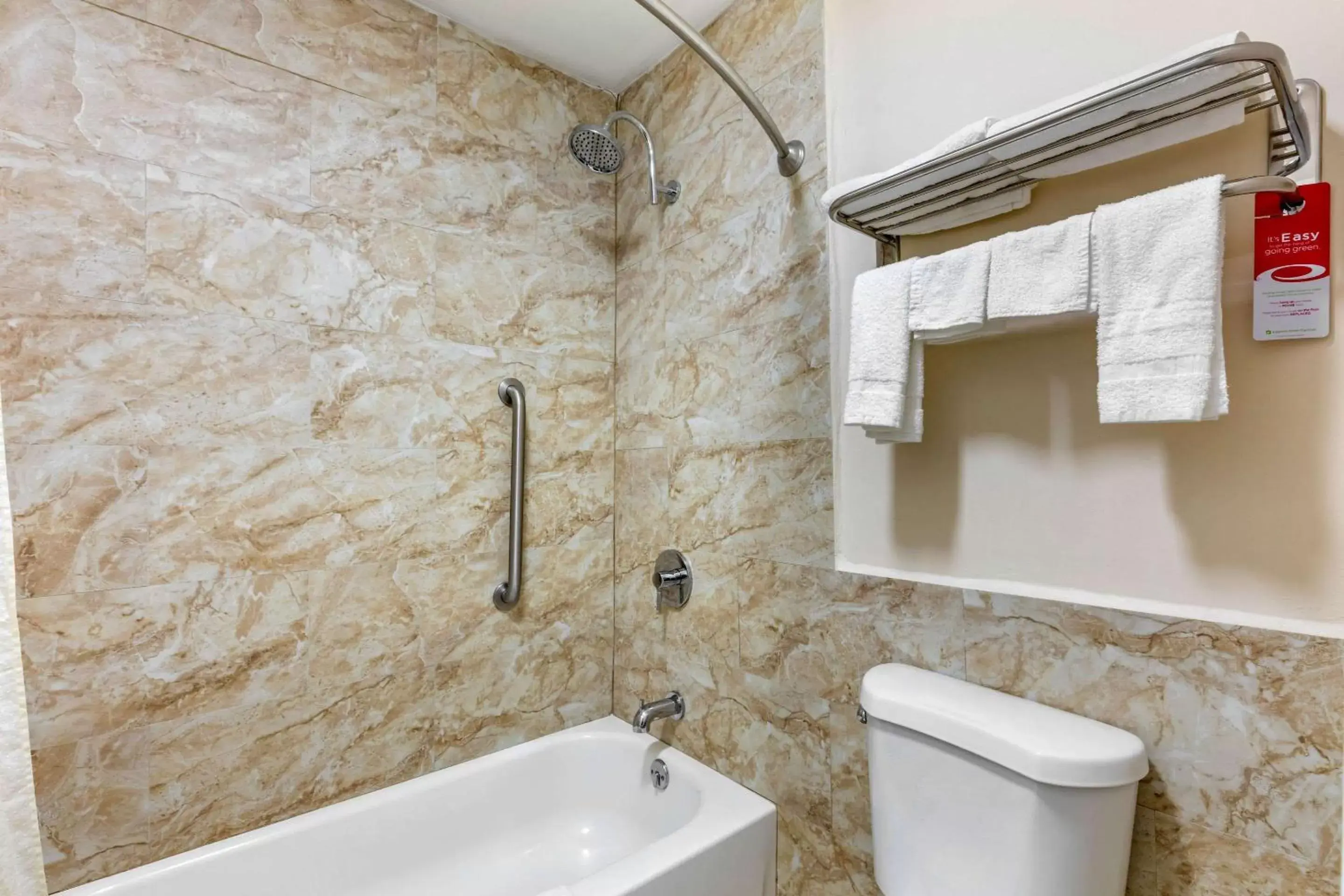 King Room - Non-Smoking in Econo Lodge King Room - Non-Smoking in Econo Lodge