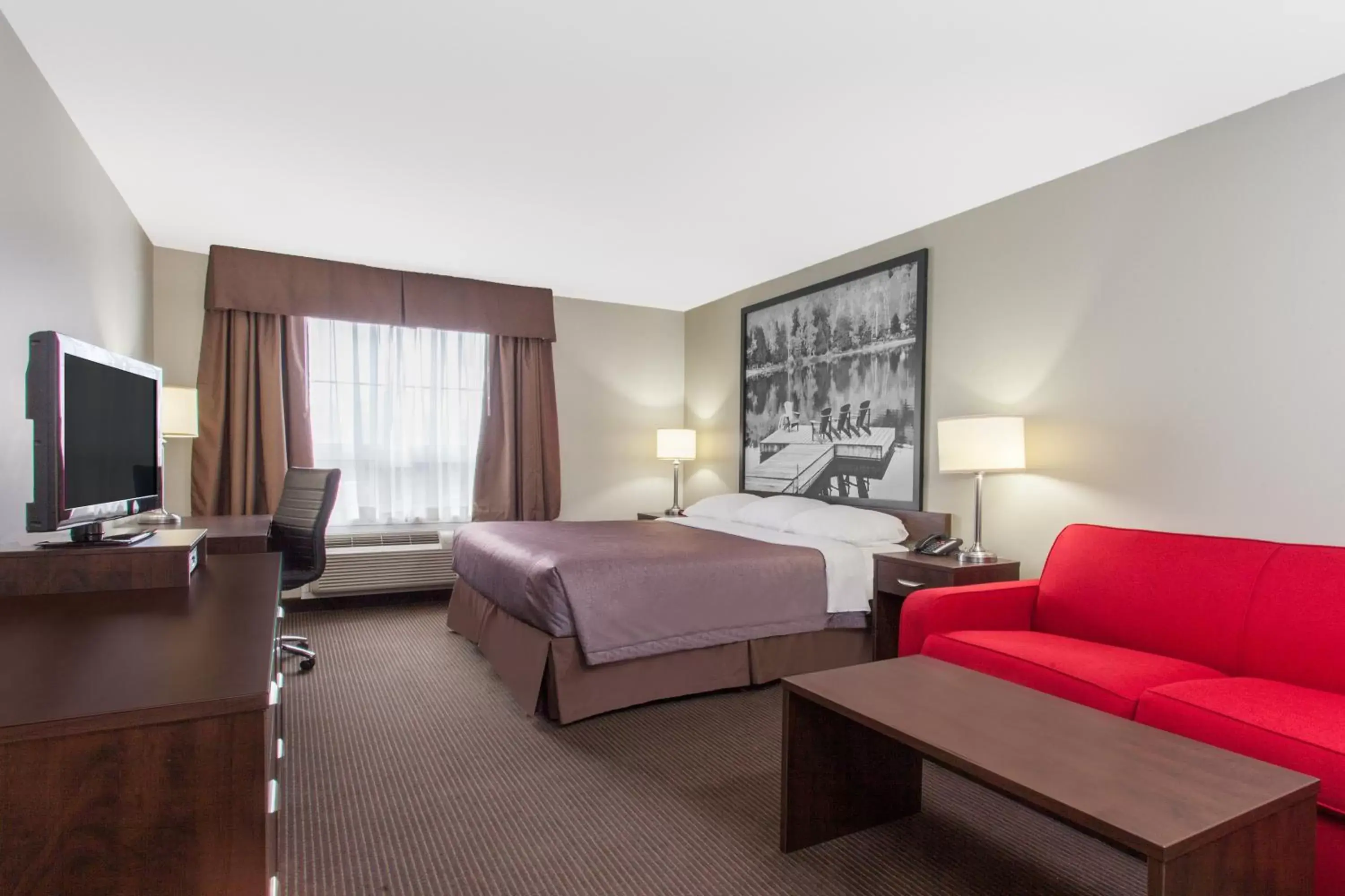 King Room - Non-Smoking in Super 8 by Wyndham Red Lake ON King Room - Non-Smoking in Super 8 by Wyndham Red Lake ON