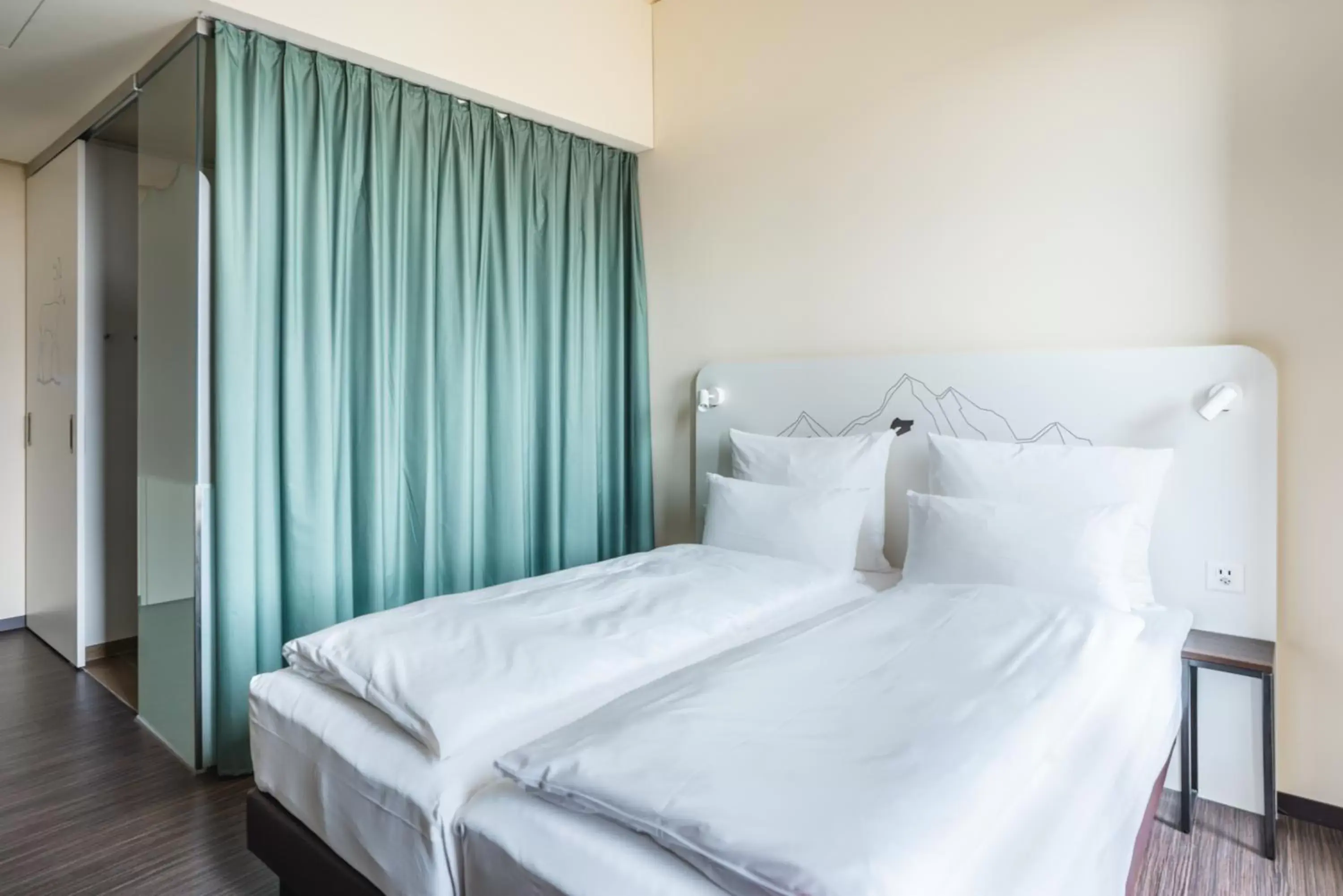 Standard Double Room in aja Zürich Standard Double Room in aja Zürich