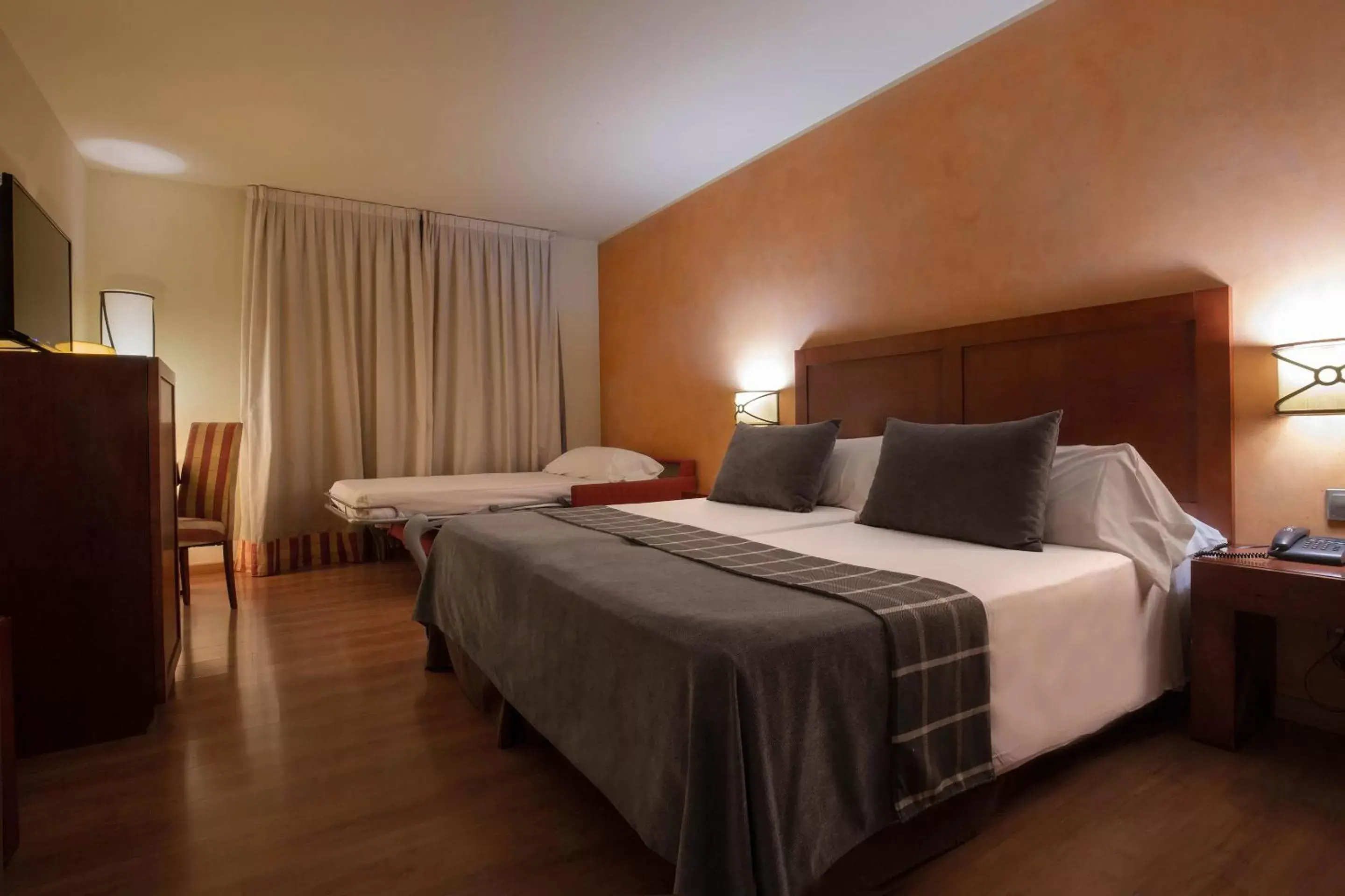 Triple Room in Hotel Màgic Andorra by Nexta Triple Room in Hotel Màgic Andorra by Nexta