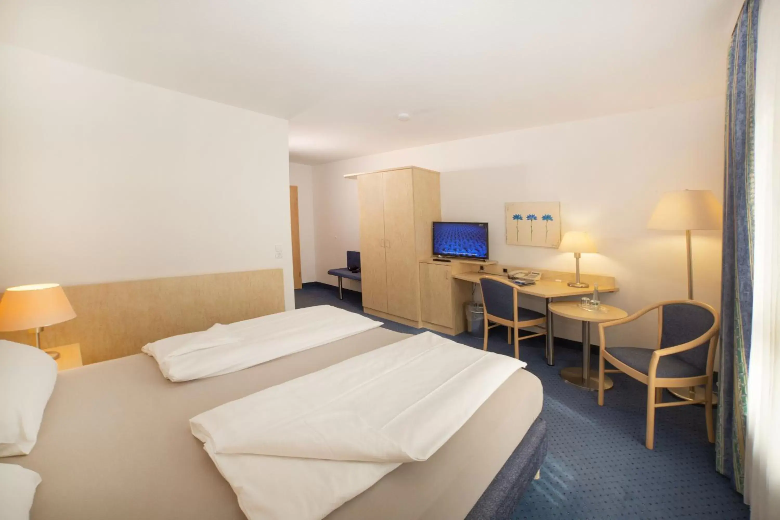 Comfort Double Room in Fairway Hotel Comfort Double Room in Fairway Hotel