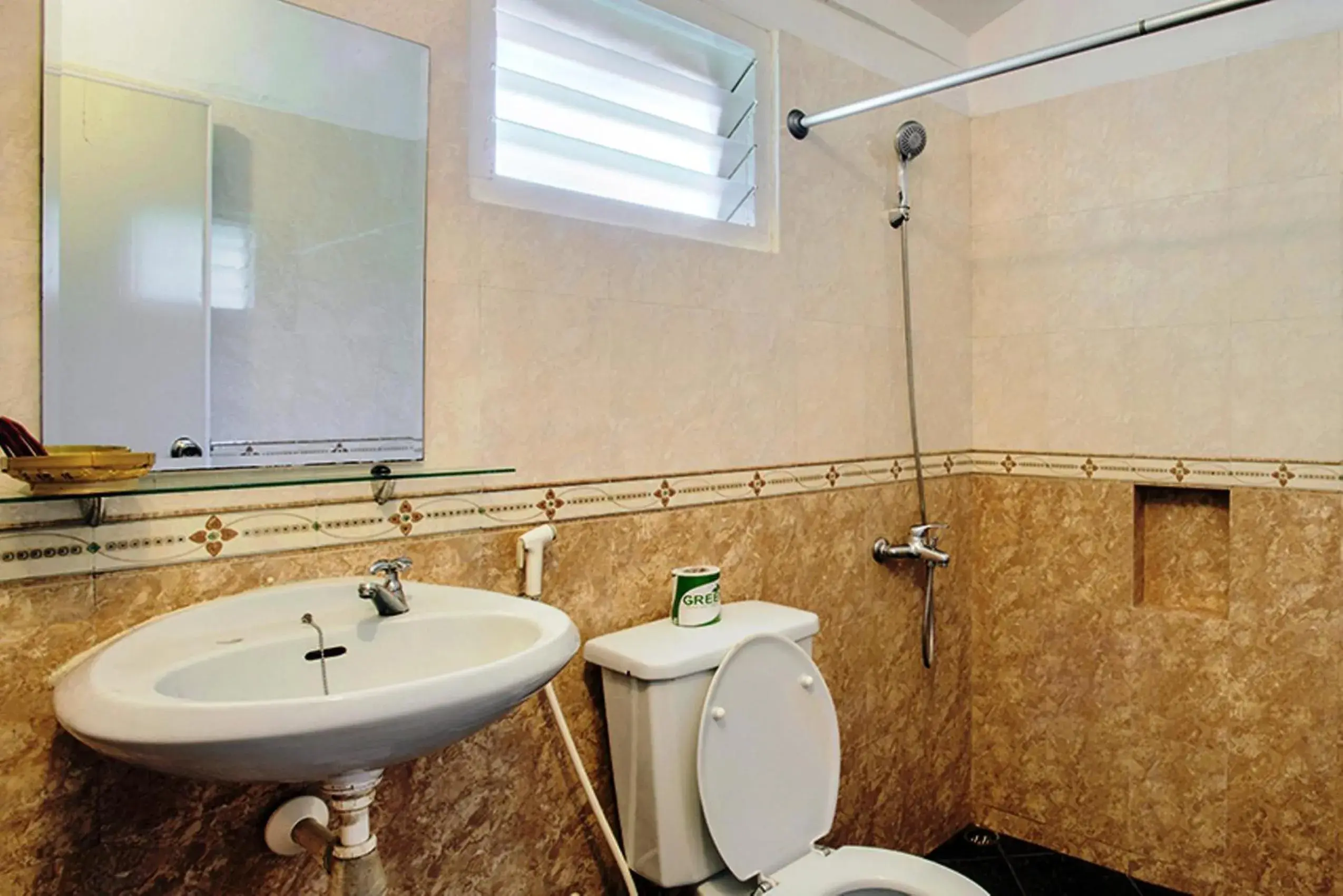 Standard Twin Room with Garden View in Margo Utomo Eco Resort Standard Twin Room with Garden View in Margo Utomo Eco Resort