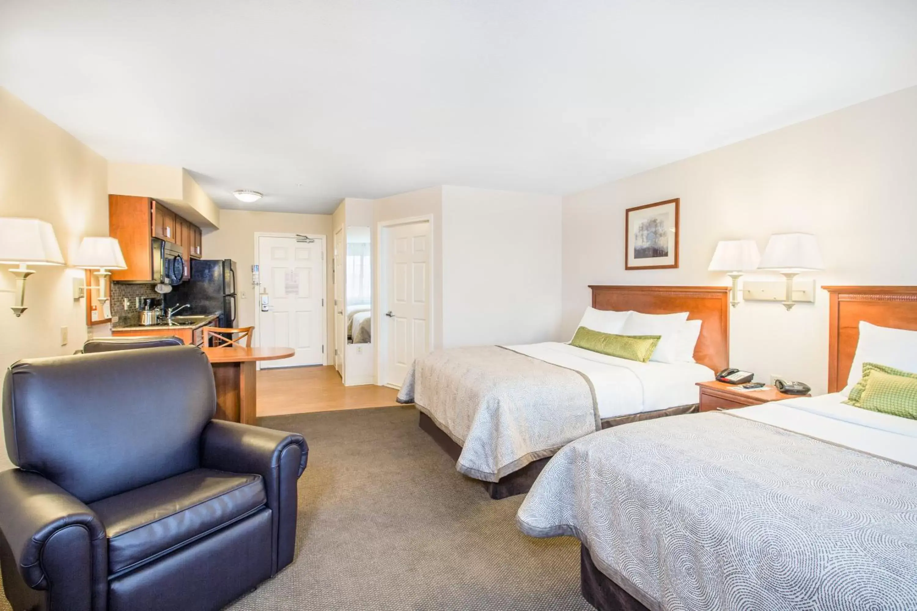 Studio Suite with Two Queen Beds in Candlewood Suites Pittsburgh-Cranberry by IHG Studio Suite with Two Queen Beds in Candlewood Suites Pittsburgh-Cranberry by IHG