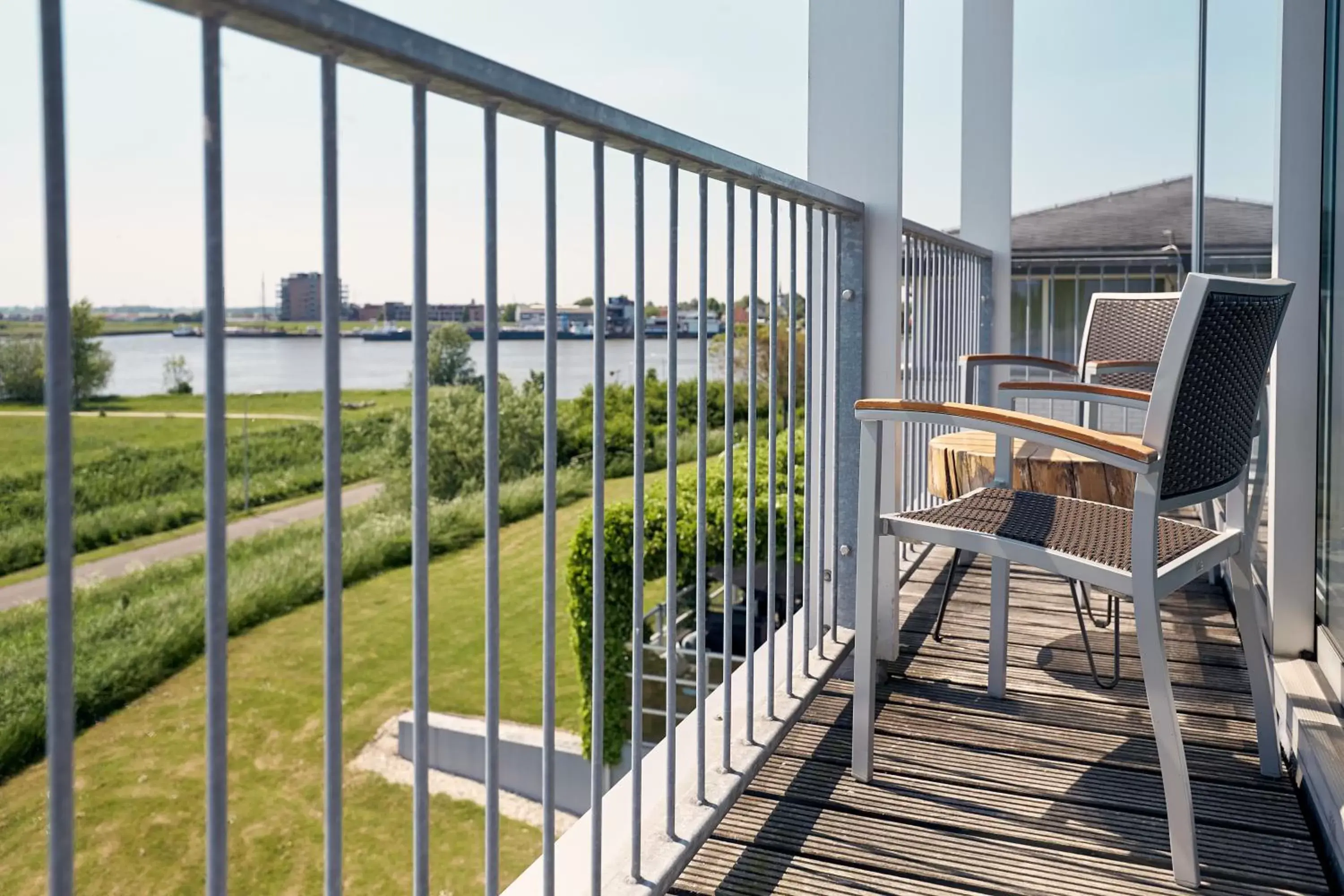 Junior Suite with Balcony in Van der Valk Hotel ARA Zwijndrecht Junior Suite with Balcony in Van der Valk Hotel ARA Zwijndrecht