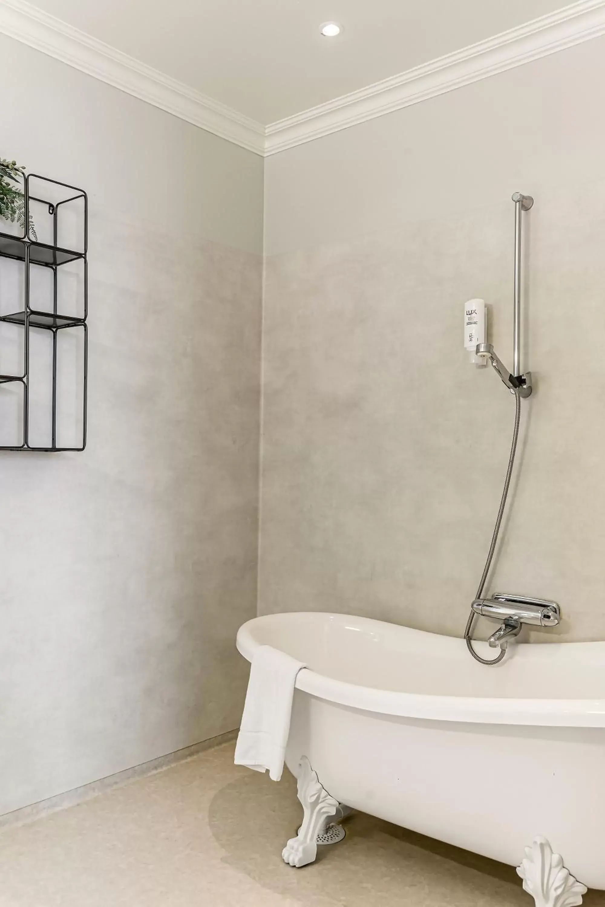 Suite - single occupancy in Sunlight Hotel Conference & Spa Suite - single occupancy in Sunlight Hotel Conference & Spa