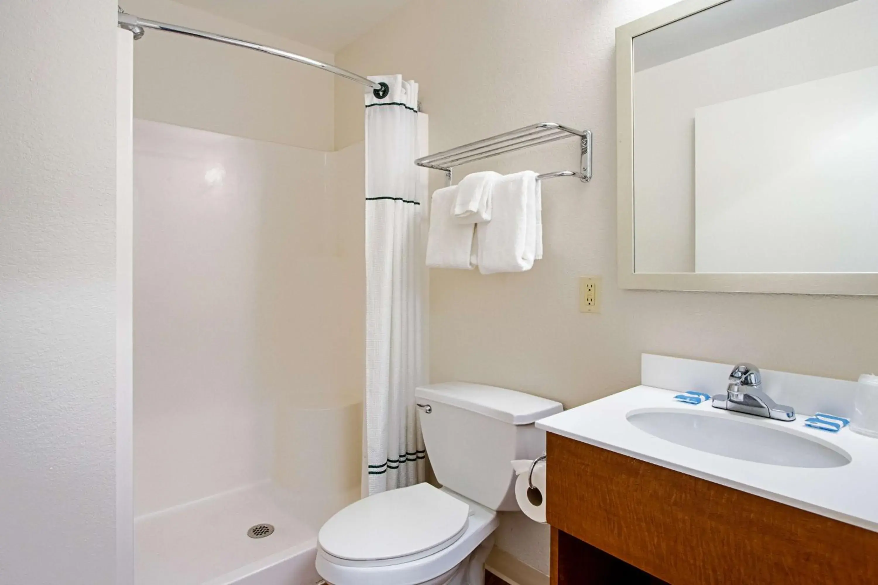 Studio with One King Bed Non Smoking in Welcome Suites-O'Fallon Studio with One King Bed Non Smoking in Welcome Suites-O'Fallon